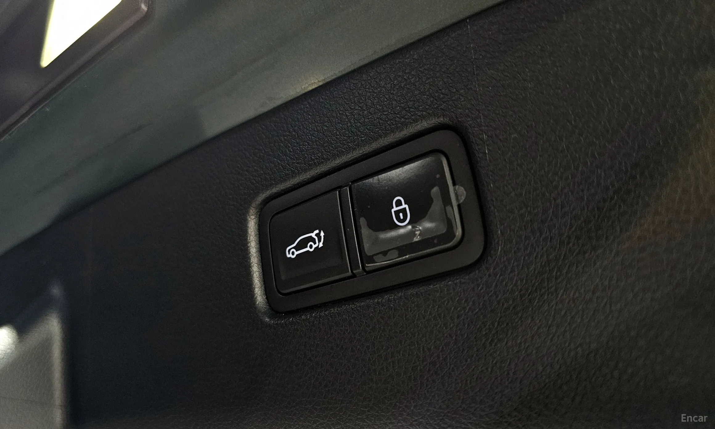 Genesis GV70 превью 19