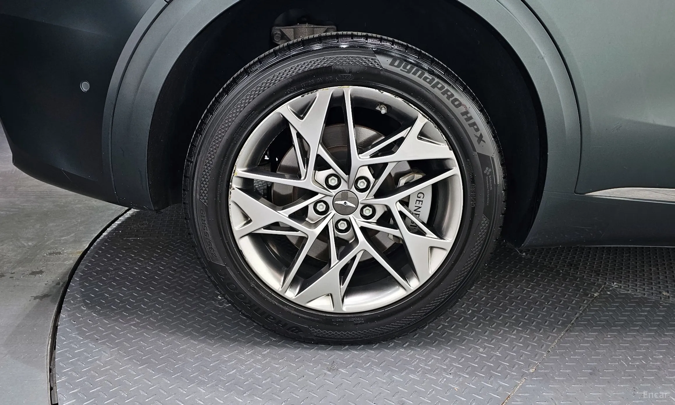 Genesis GV70 превью 5