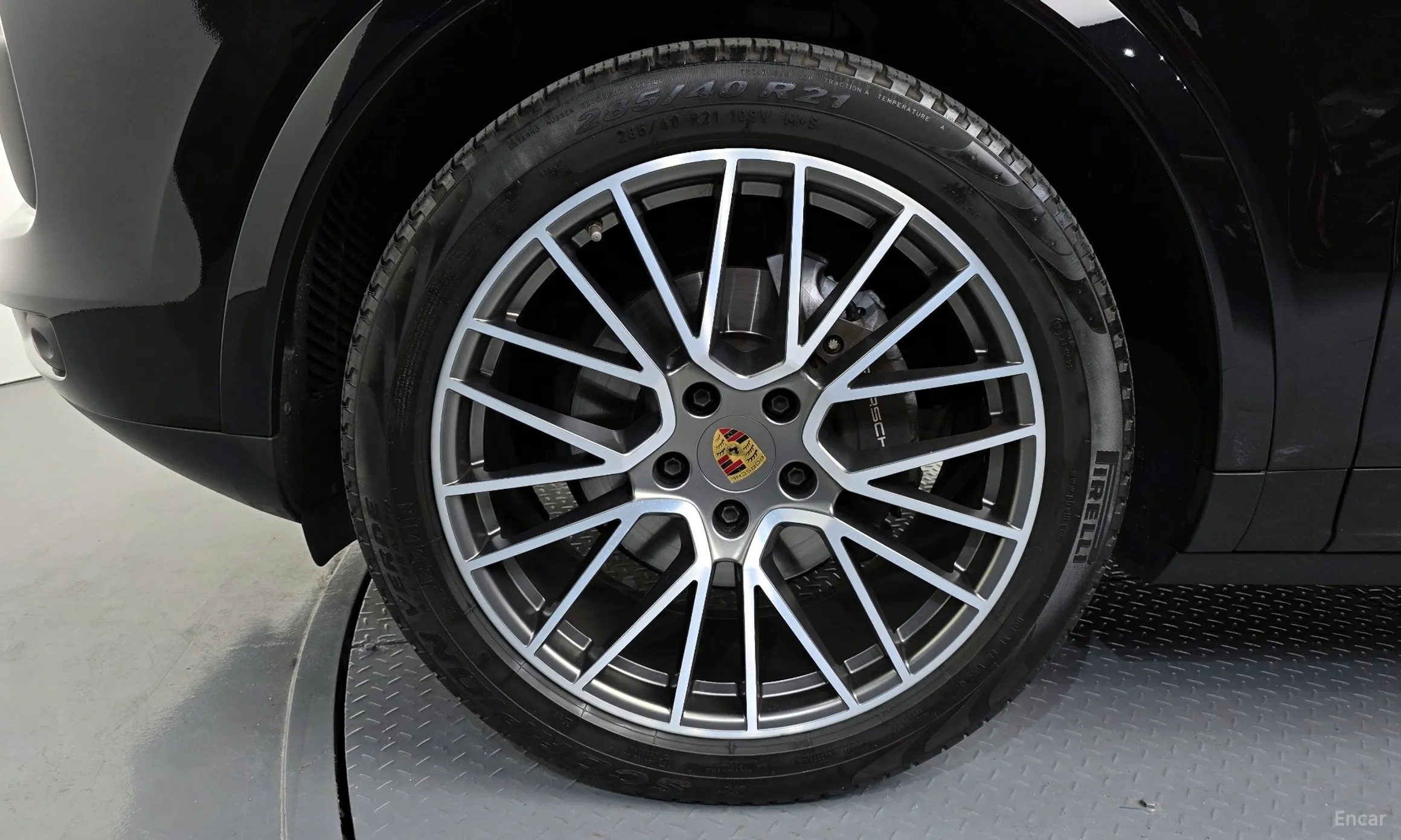 Porsche Cayenne (PO536) превью 5