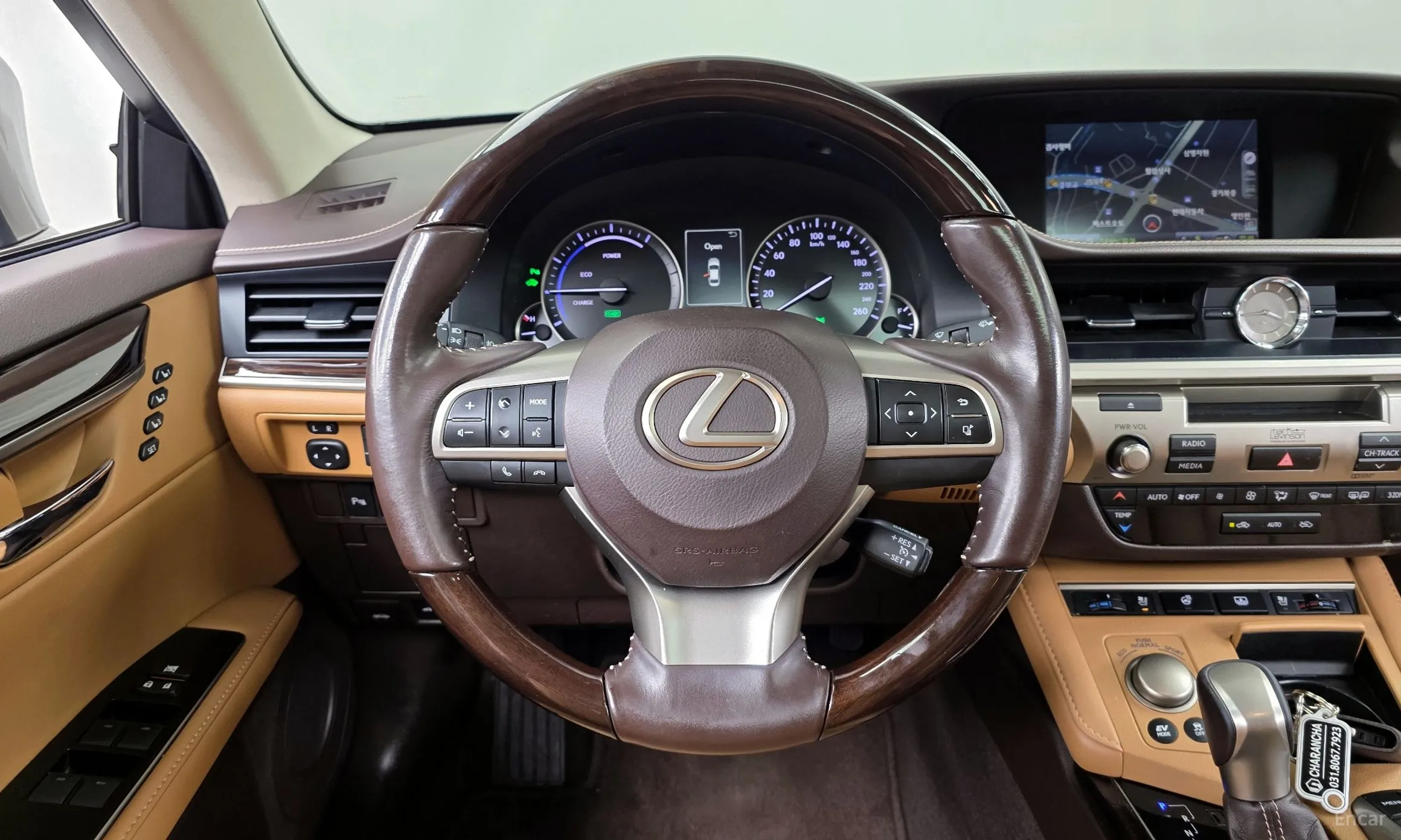Lexus New ES300h превью 13