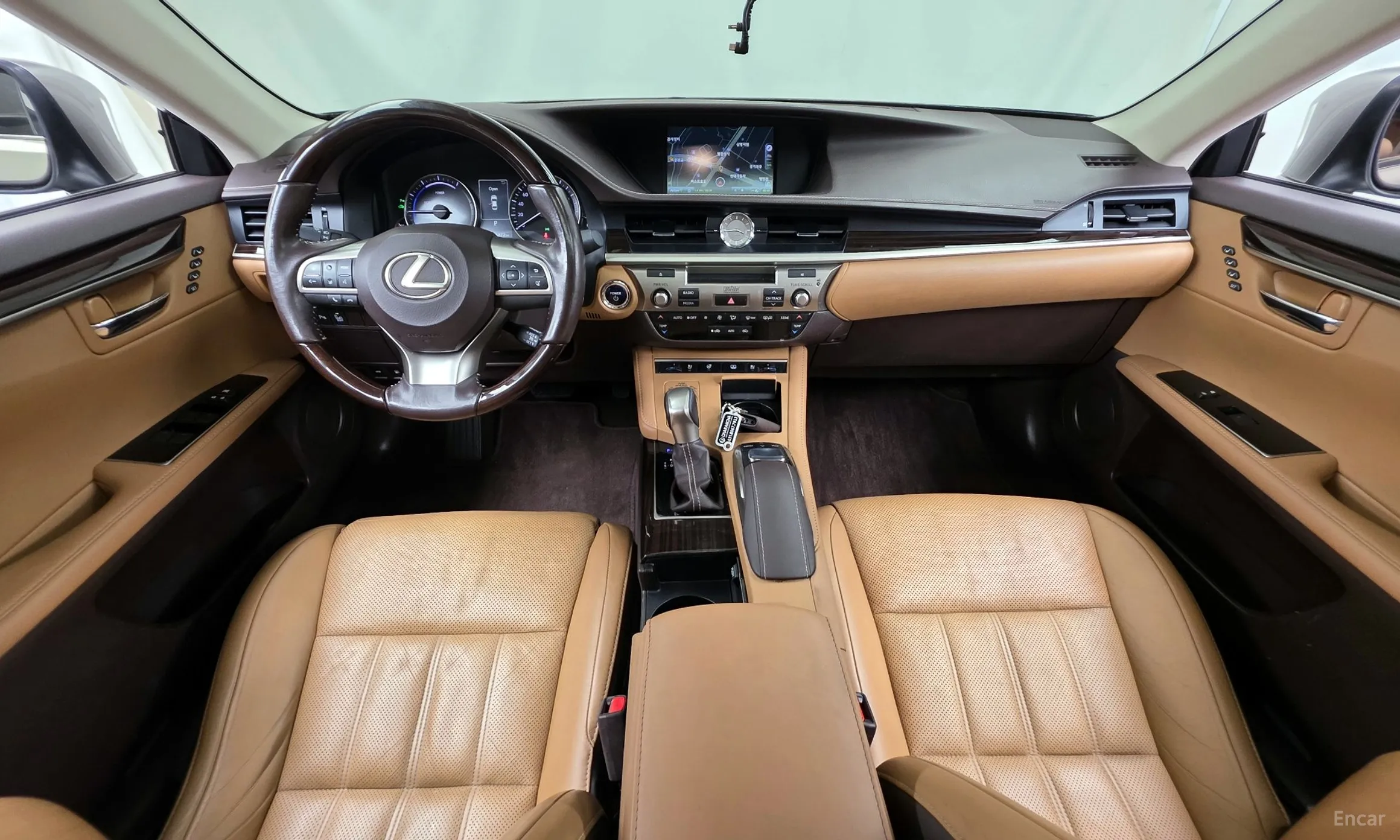 Lexus New ES300h превью 7