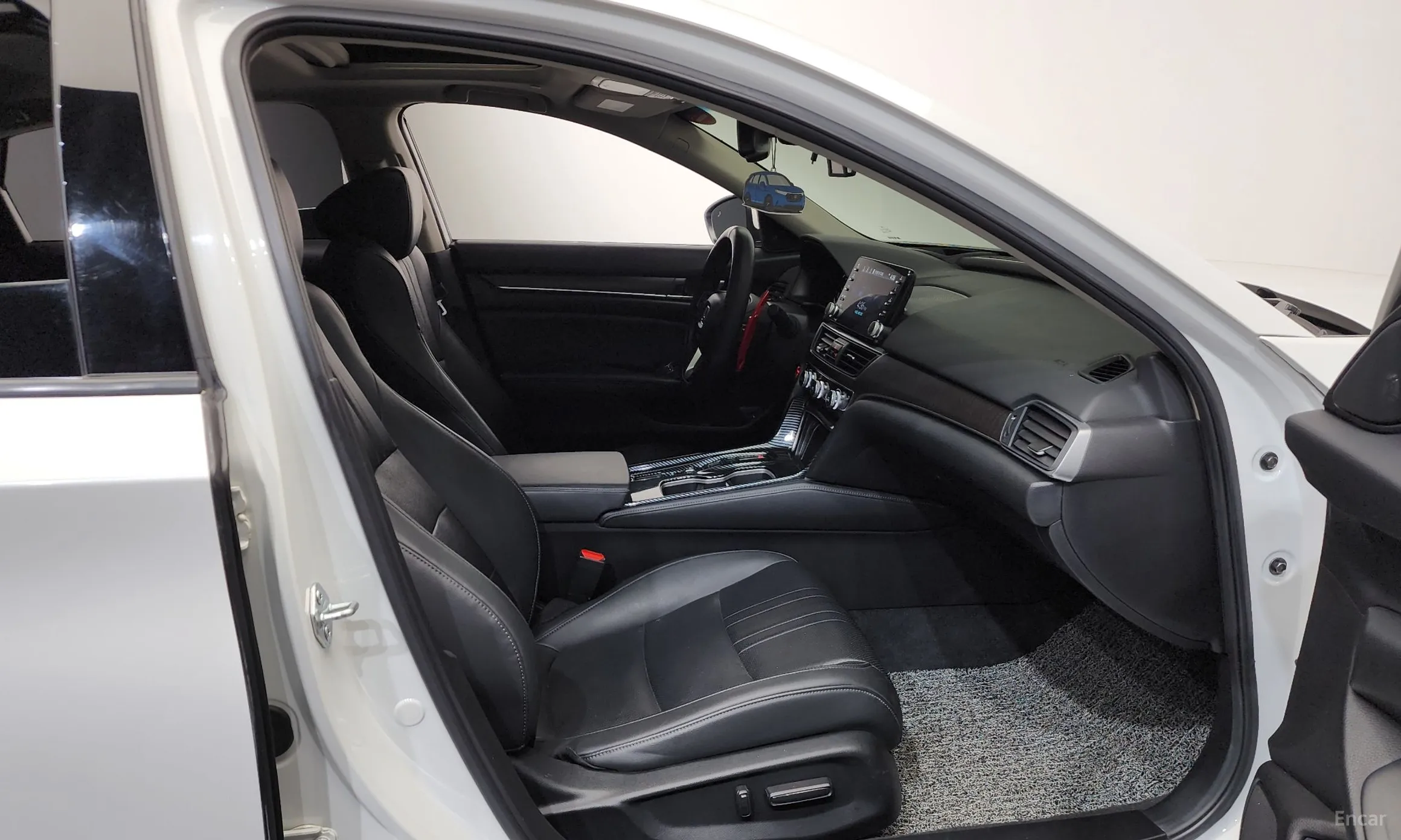 Honda Accord 10th Generation превью 11