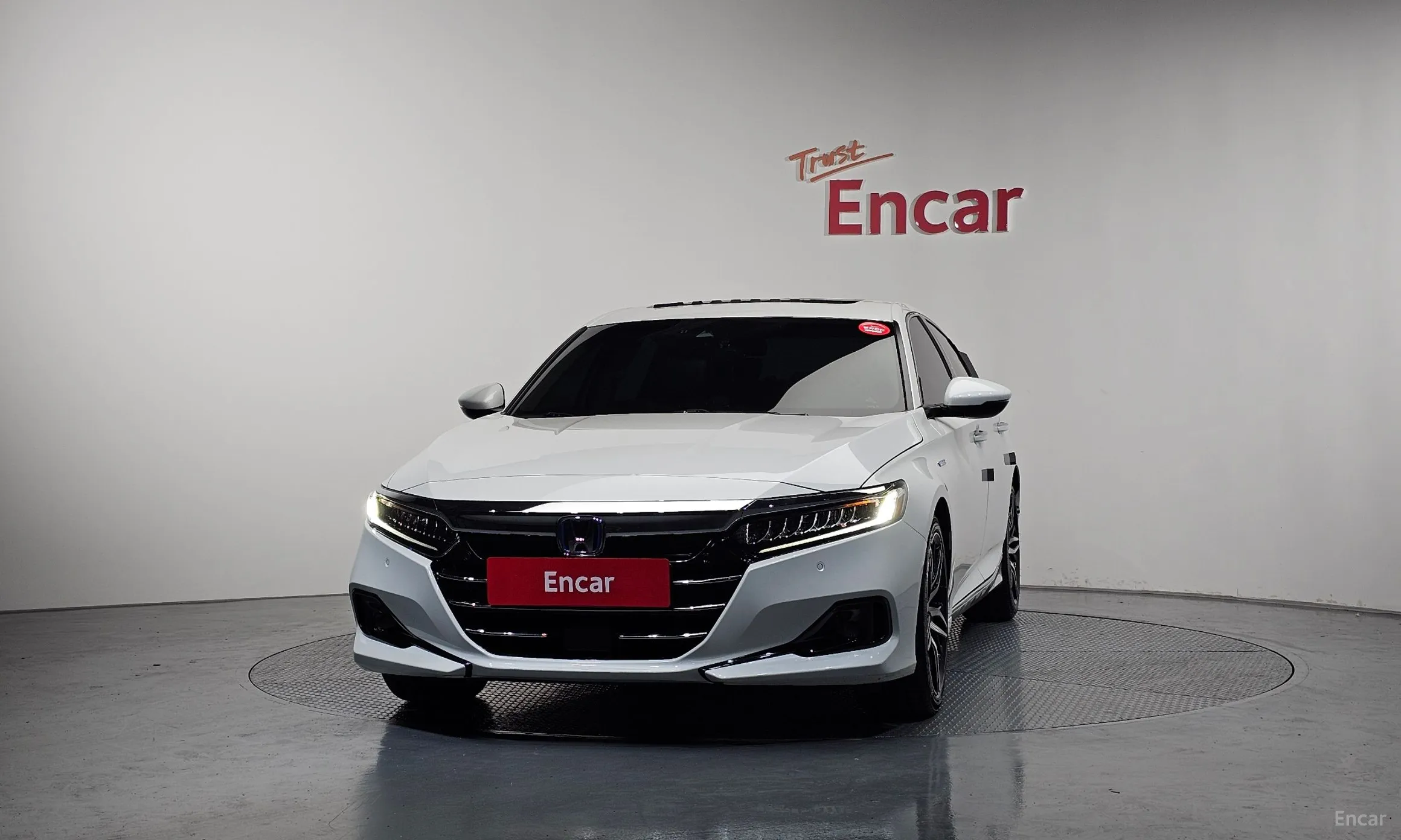 Honda Accord 10th Generation превью 3