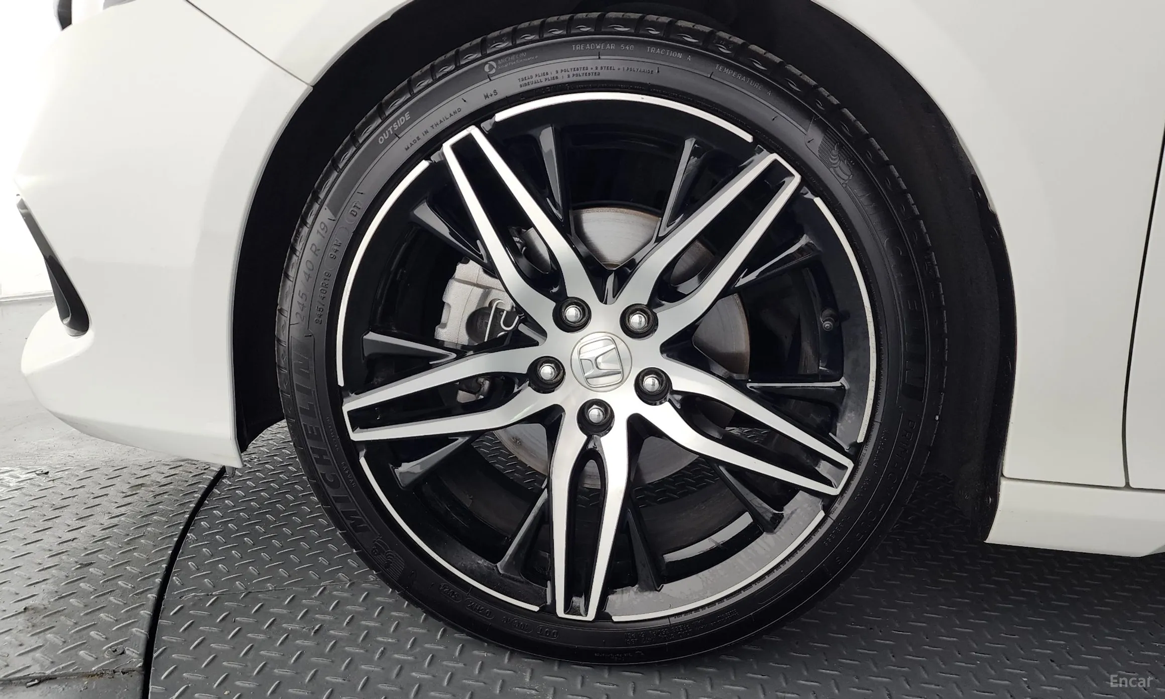 Honda Accord 10th Generation превью 5