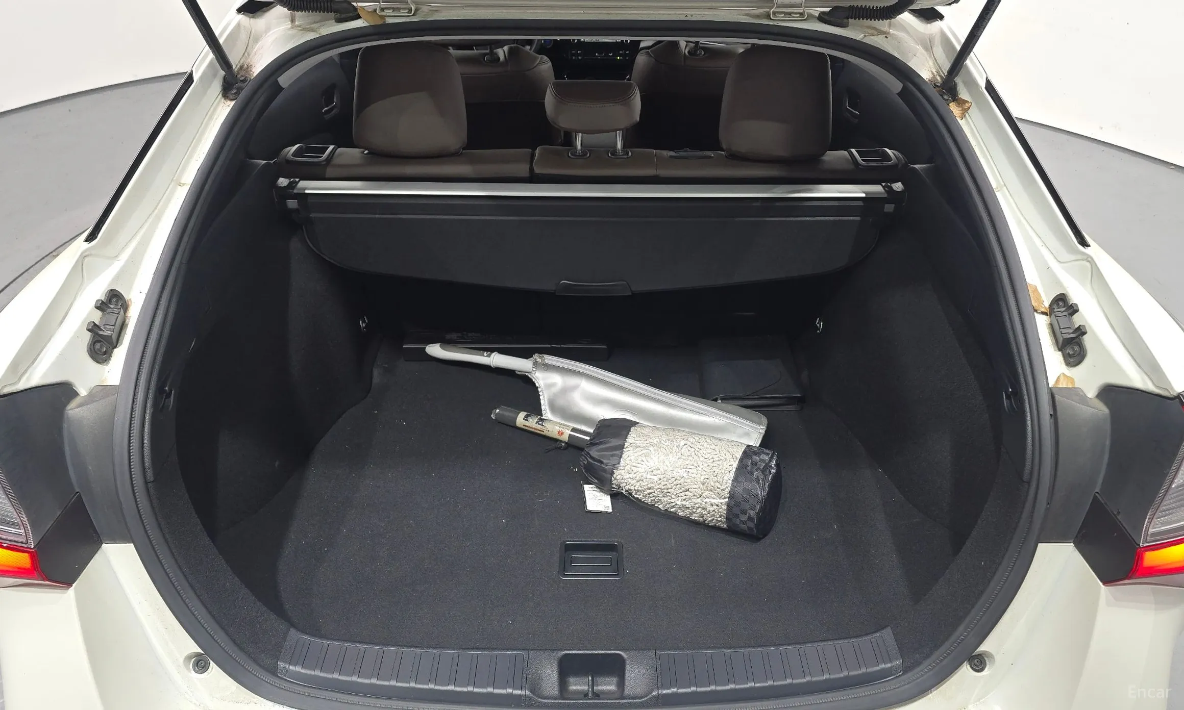 Toyota Prius 4th Generation превью 20