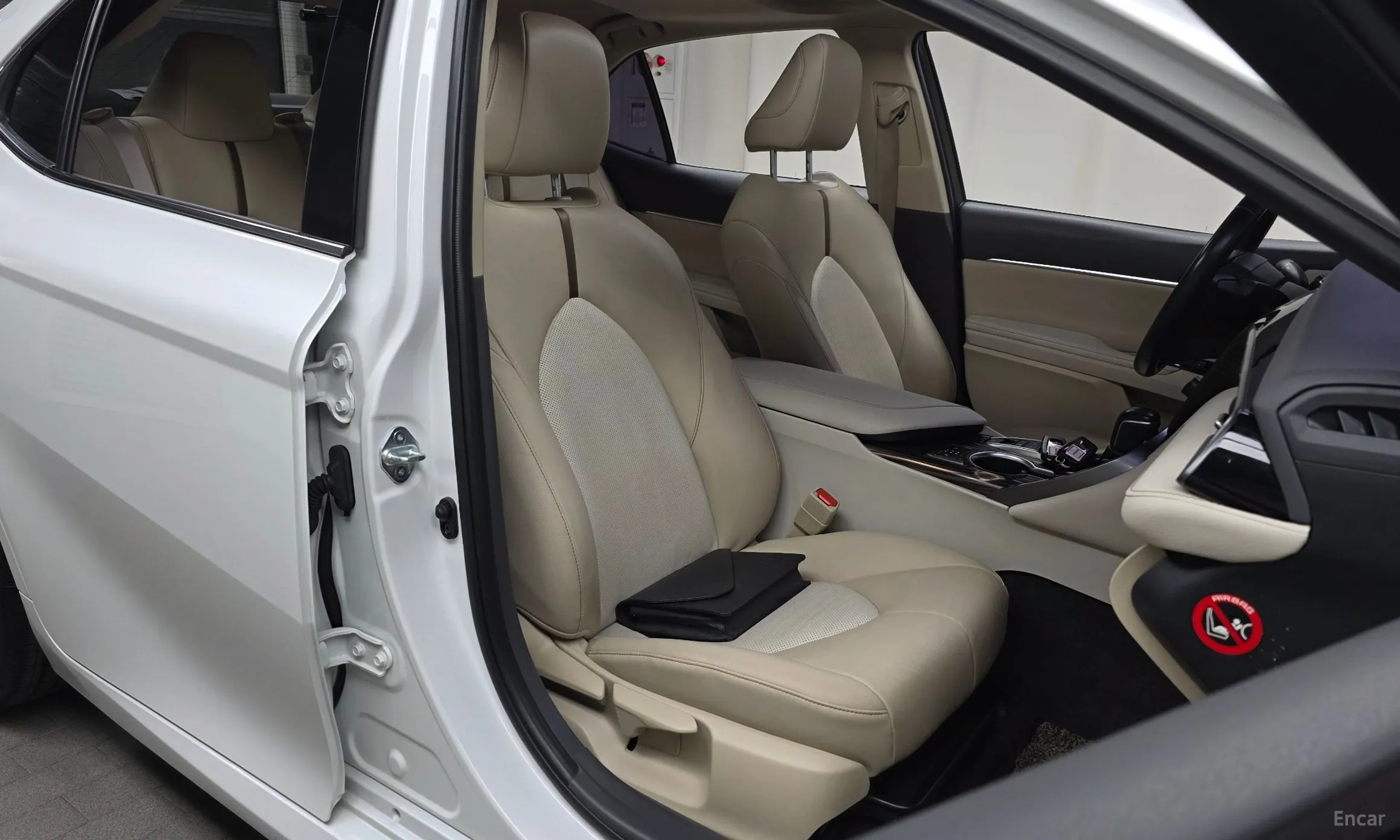 Toyota Camry (XV70) превью 12