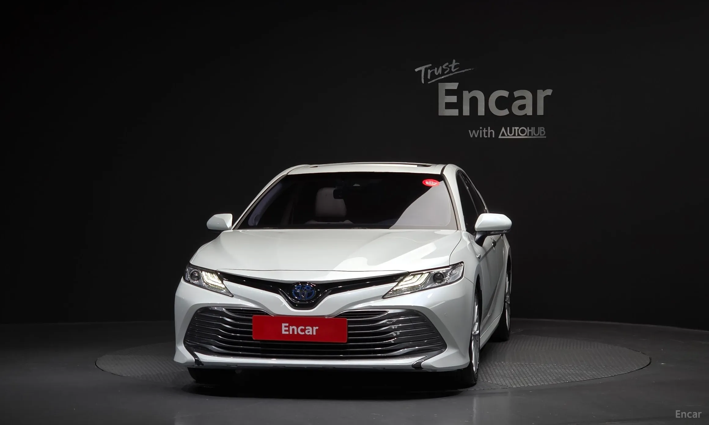 Toyota Camry (XV70) превью 3