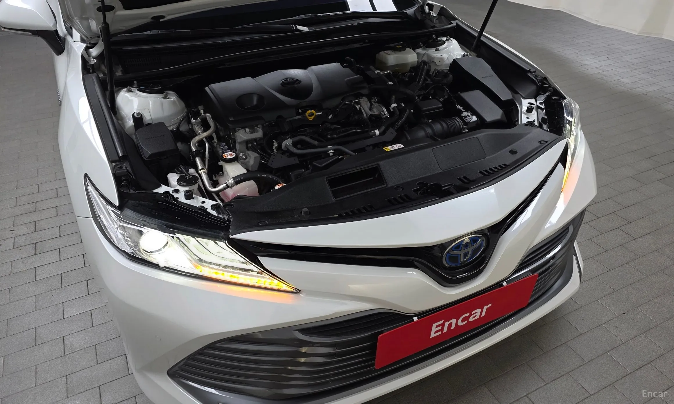Toyota Camry (XV70) превью 6