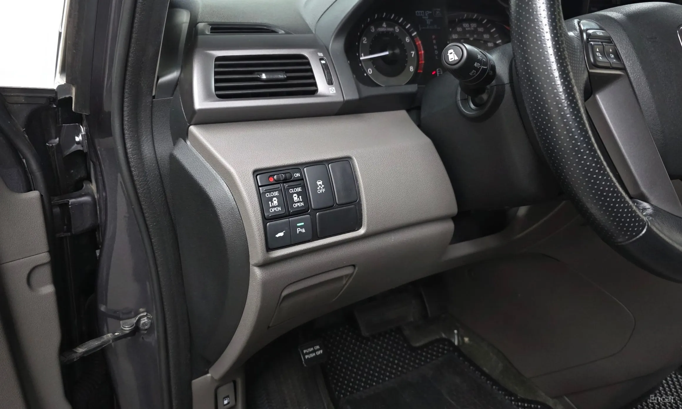 Honda Odyssey превью 12