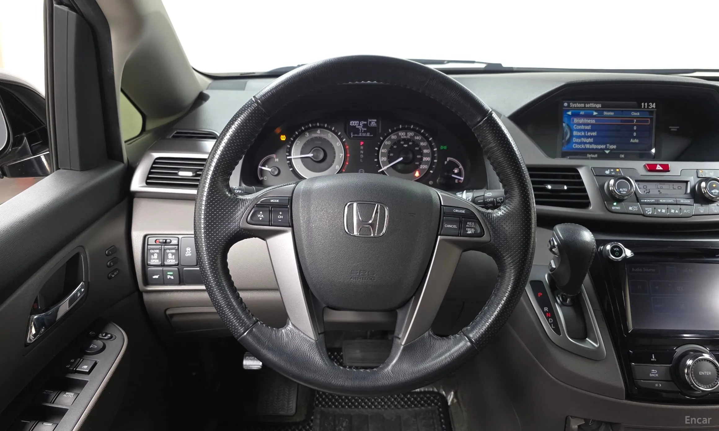 Honda Odyssey превью 13