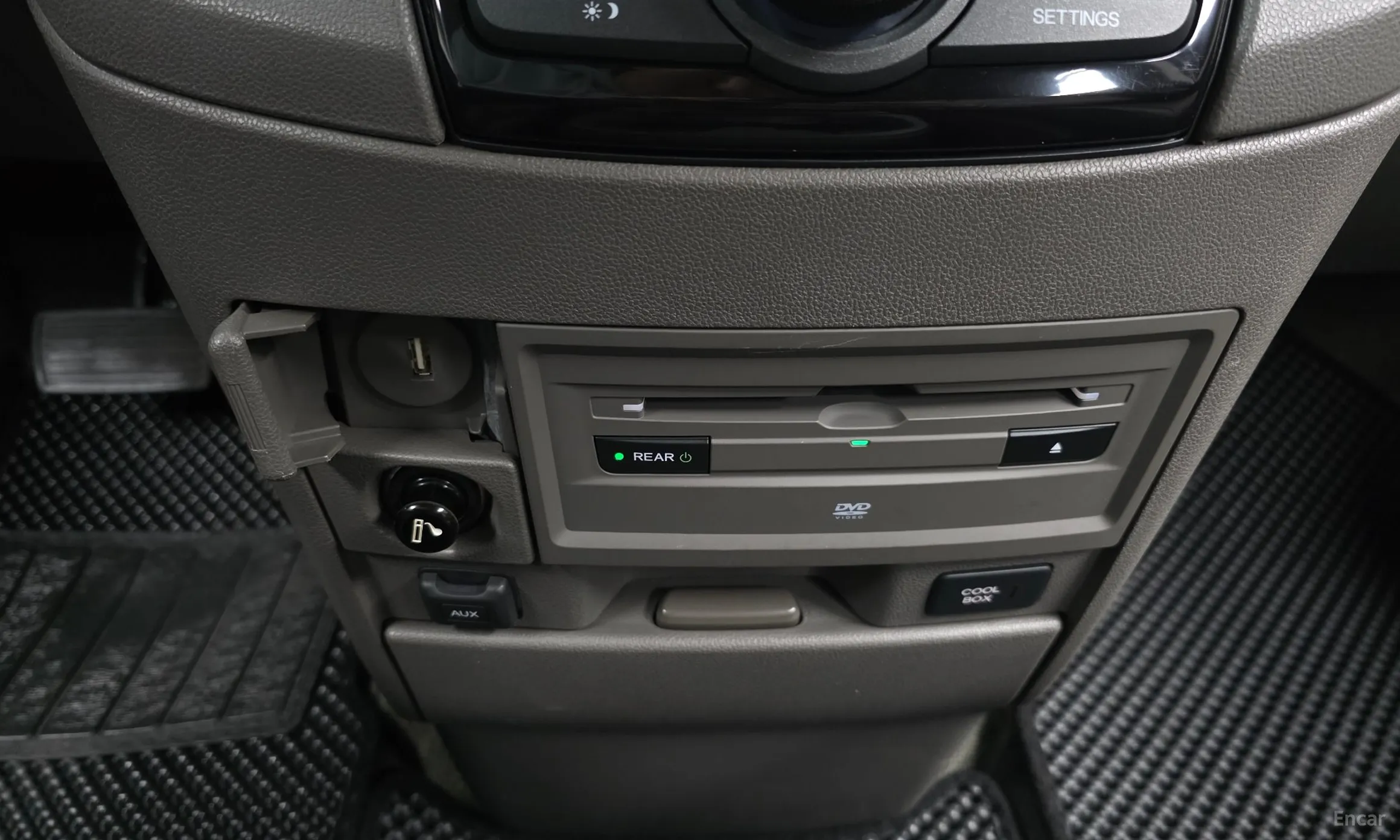 Honda Odyssey превью 16
