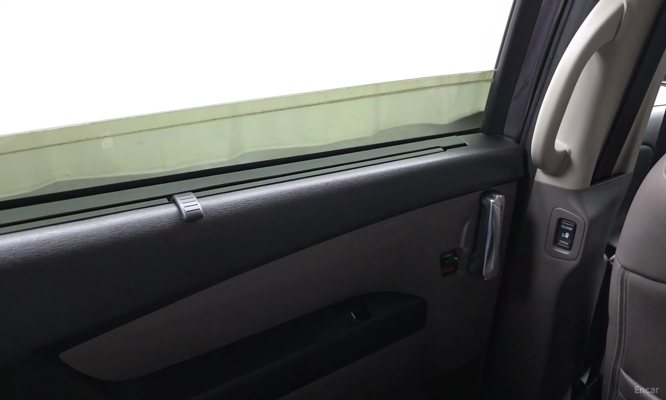 Honda Odyssey превью 17