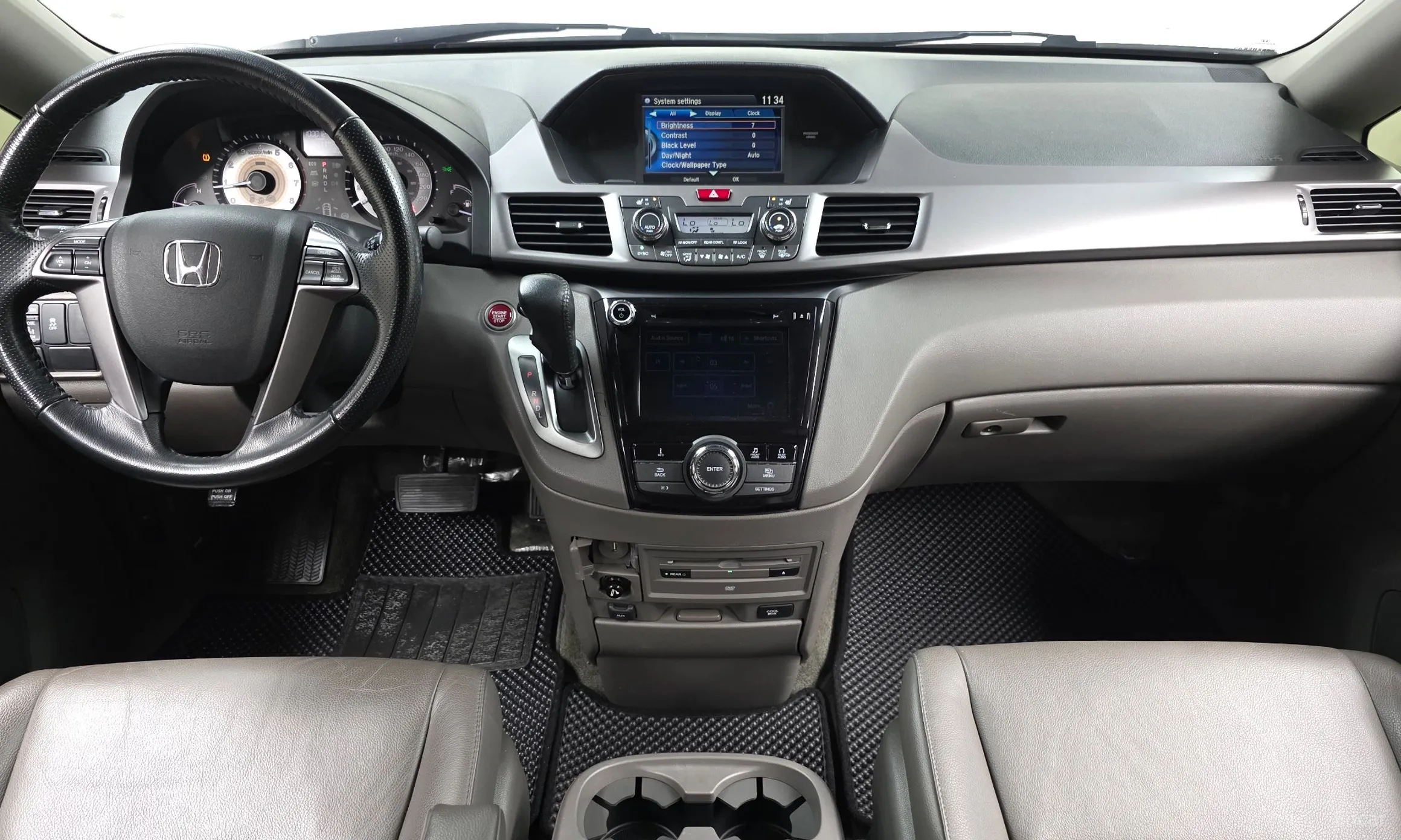 Honda Odyssey превью 7