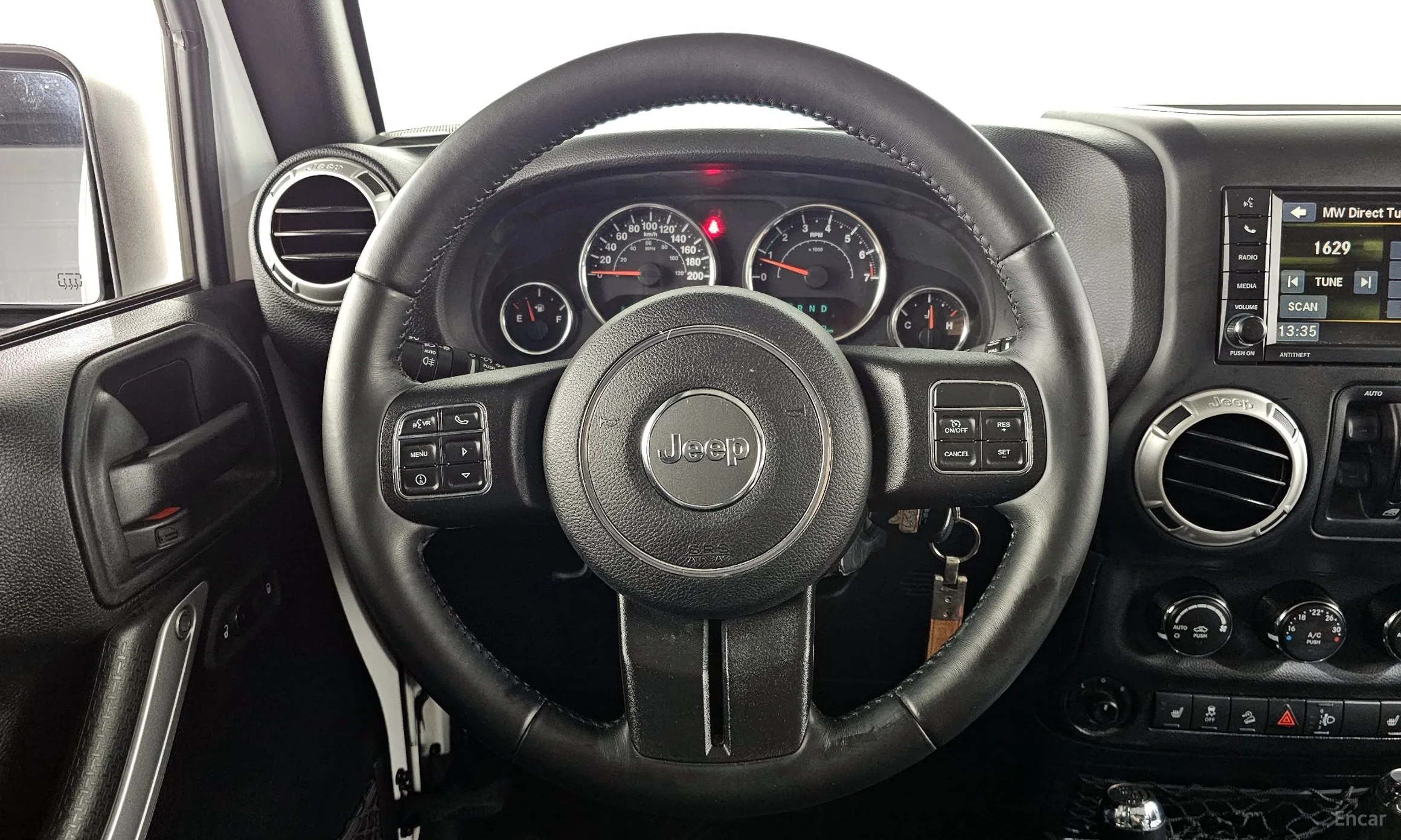 Jeep Wrangler (JK) превью 13