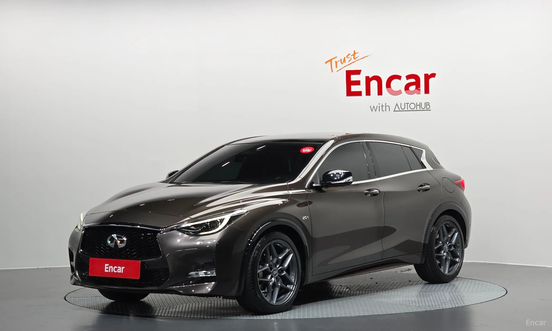 Infiniti Q30