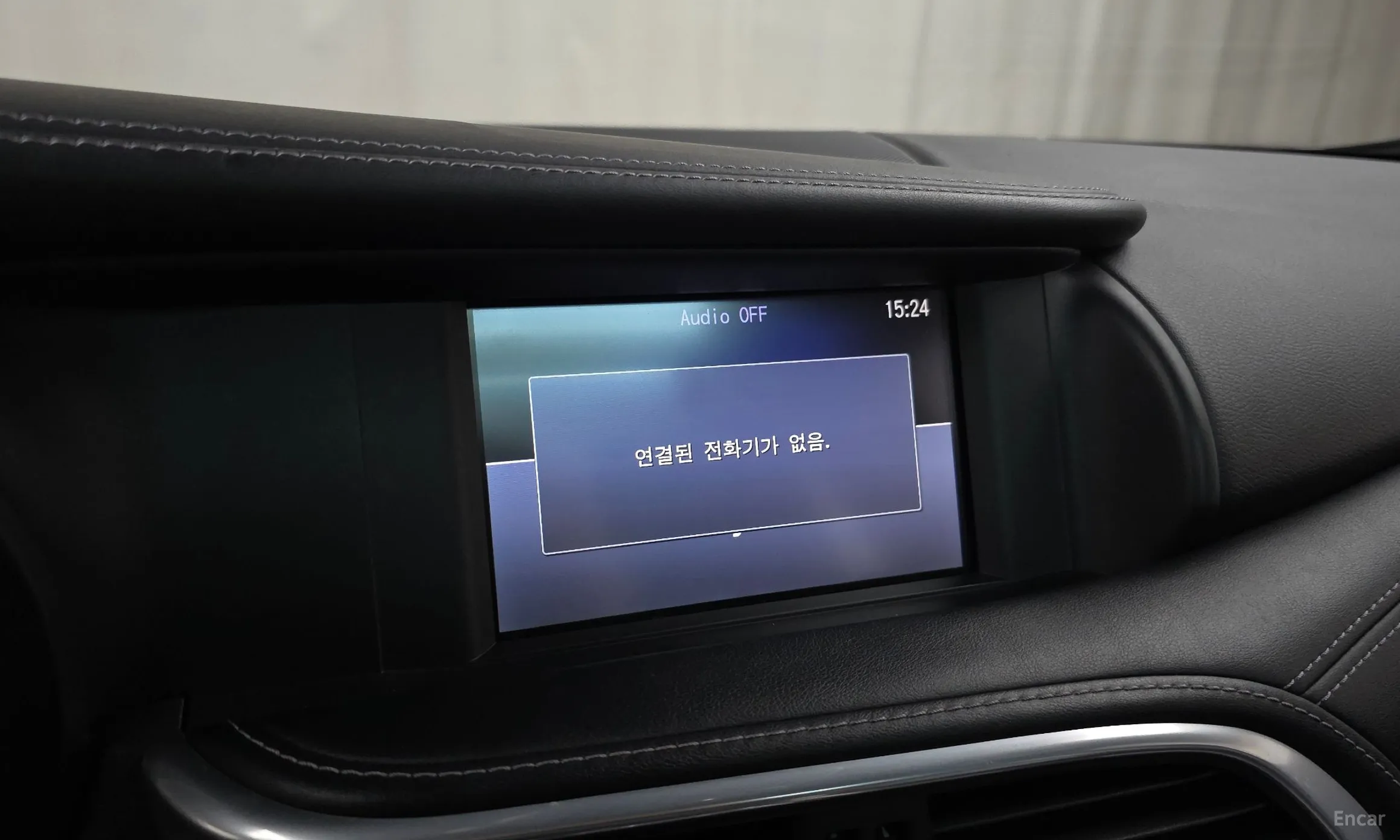 Infiniti Q30 превью 15