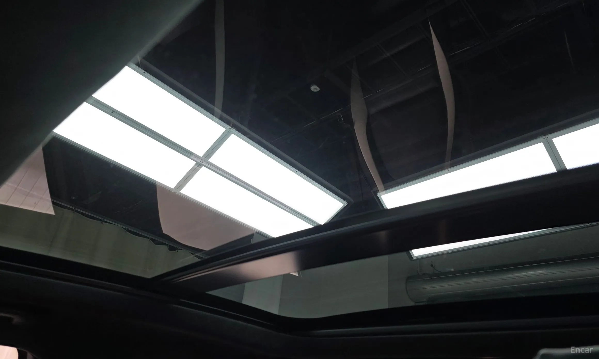 Infiniti Q30 превью 19