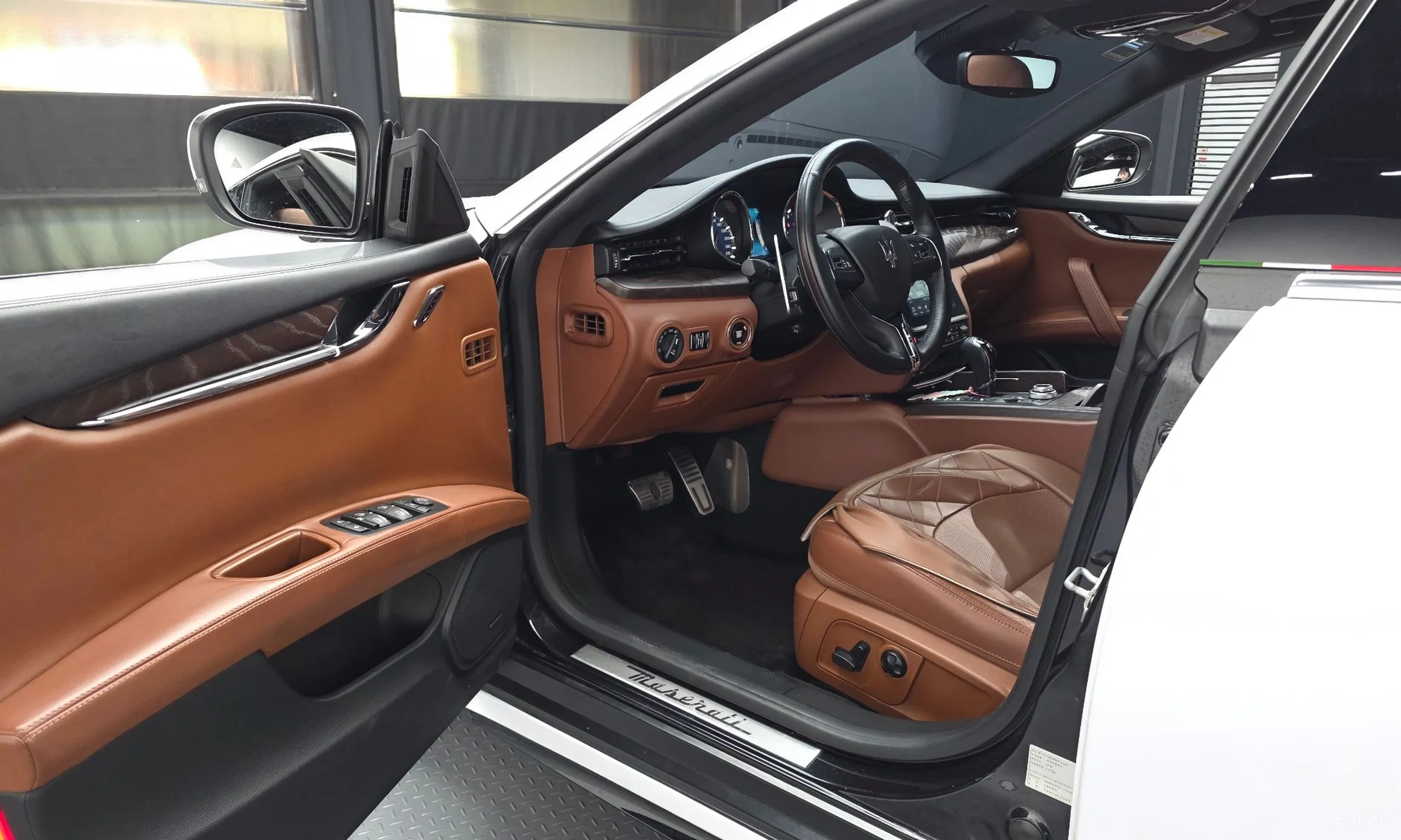 Maserati Quattroporte превью 10