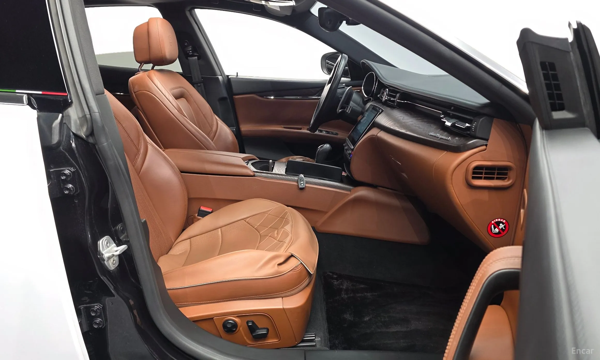 Maserati Quattroporte превью 11