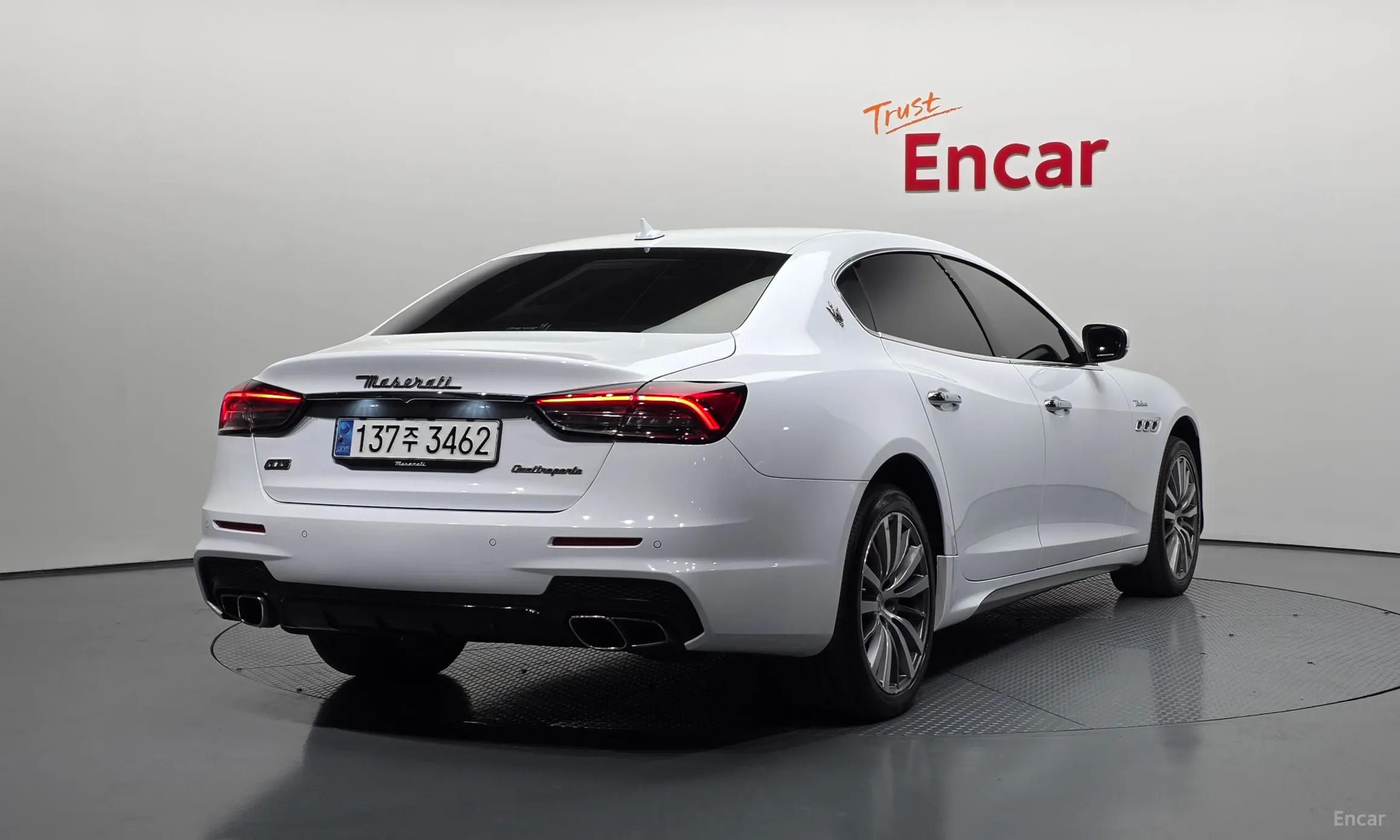 Maserati Quattroporte превью 2