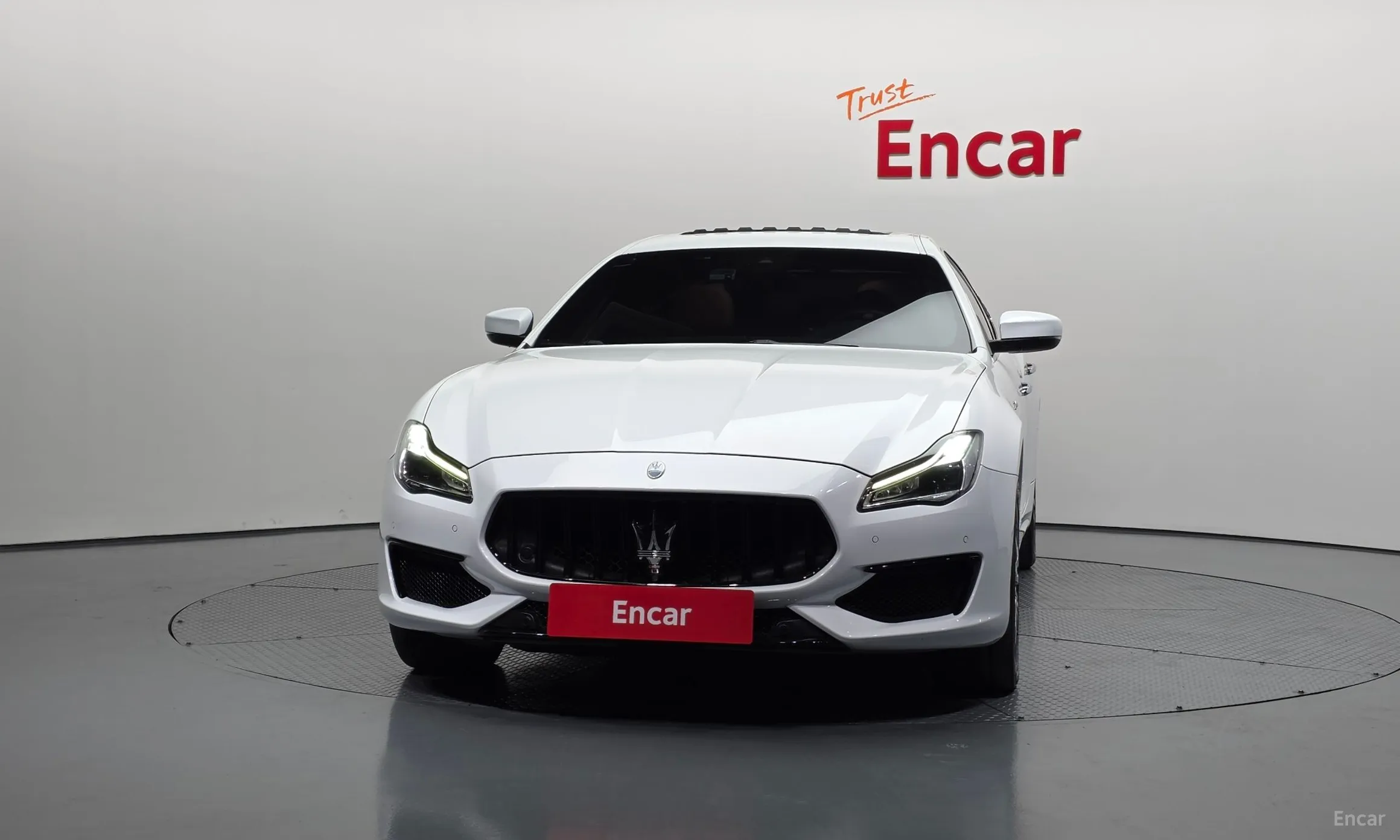 Maserati Quattroporte превью 3