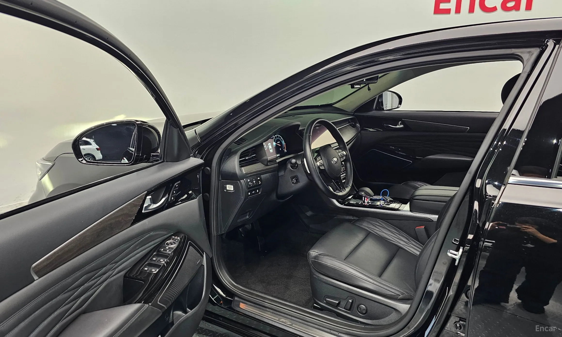Kia K7 Premier превью 10