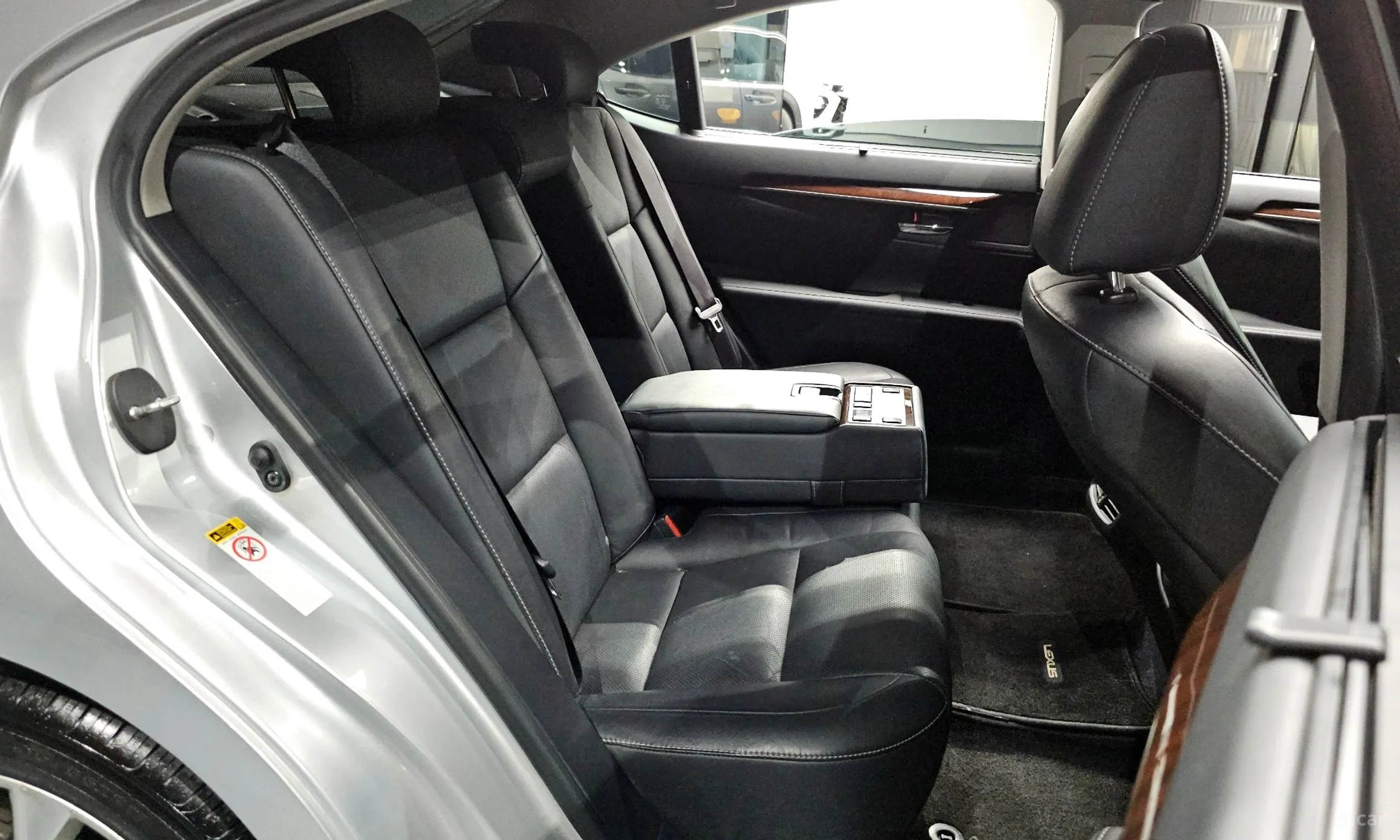 Lexus New ES300h превью 11