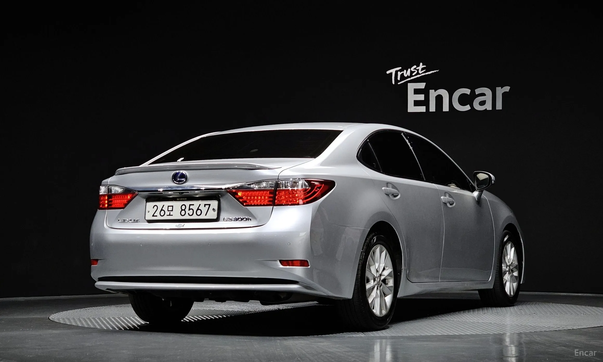 Lexus New ES300h превью 2