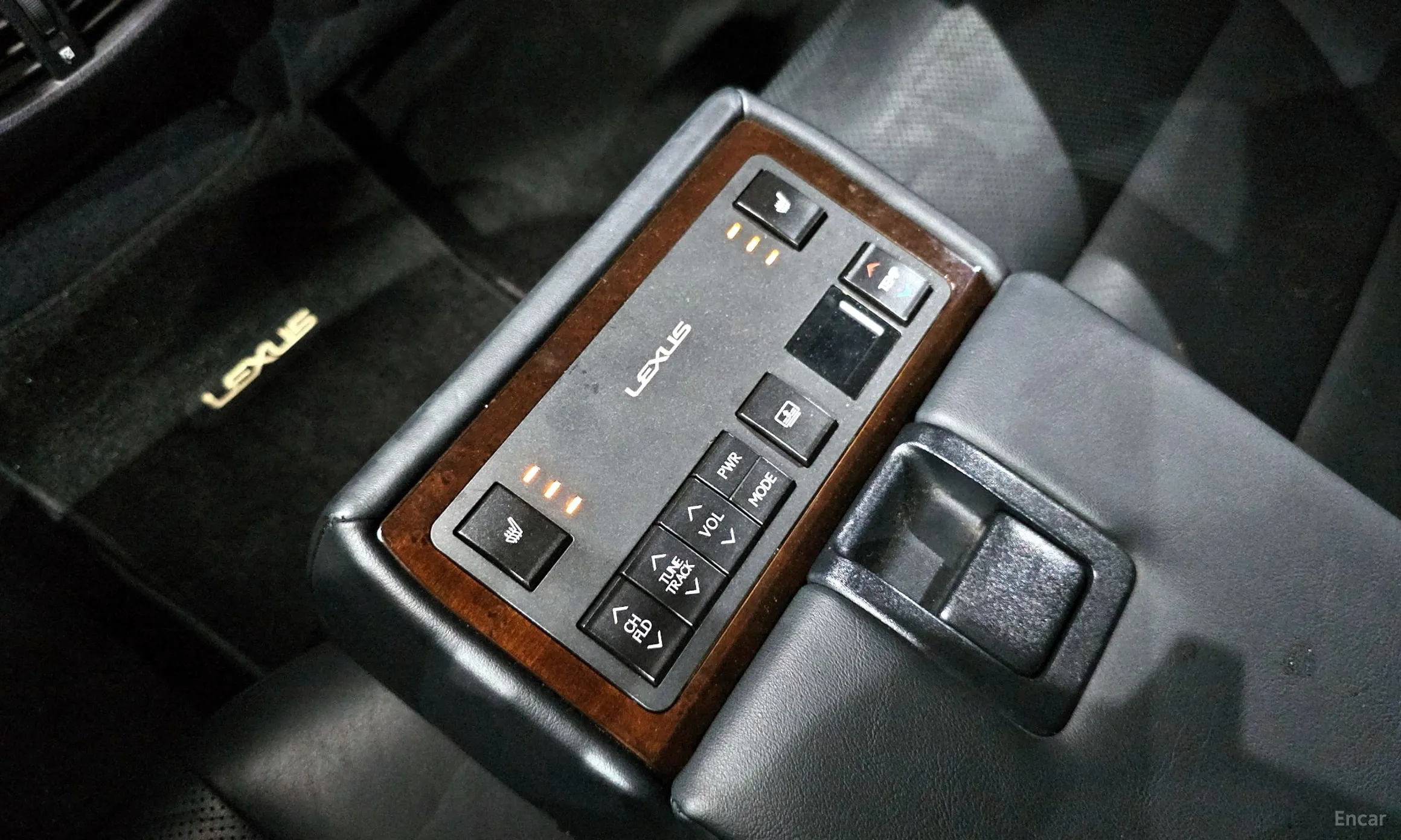 Lexus New ES300h превью 17