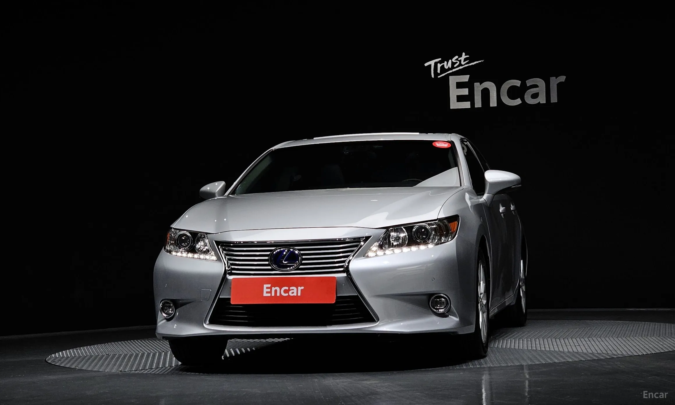 Lexus New ES300h превью 3