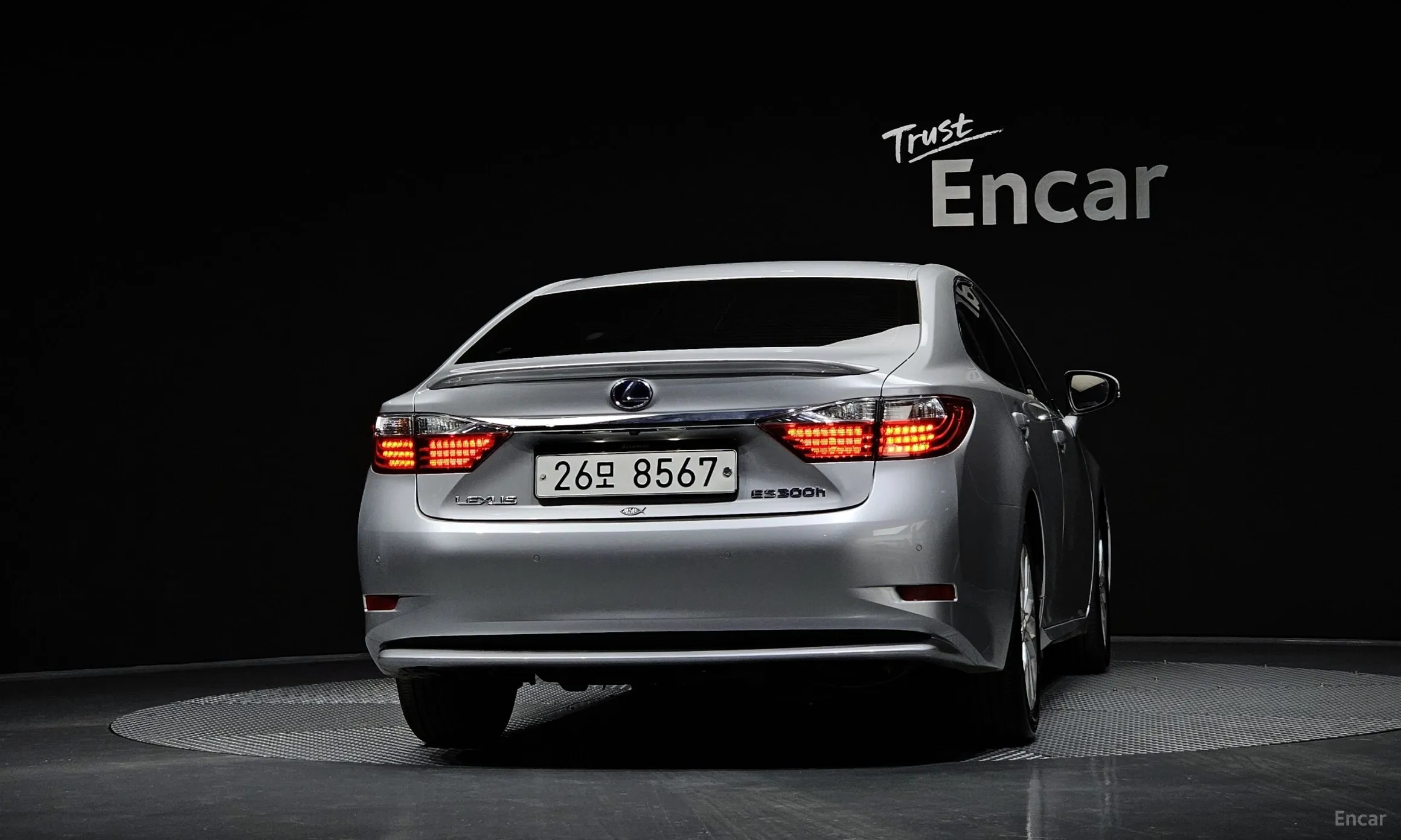 Lexus New ES300h превью 4