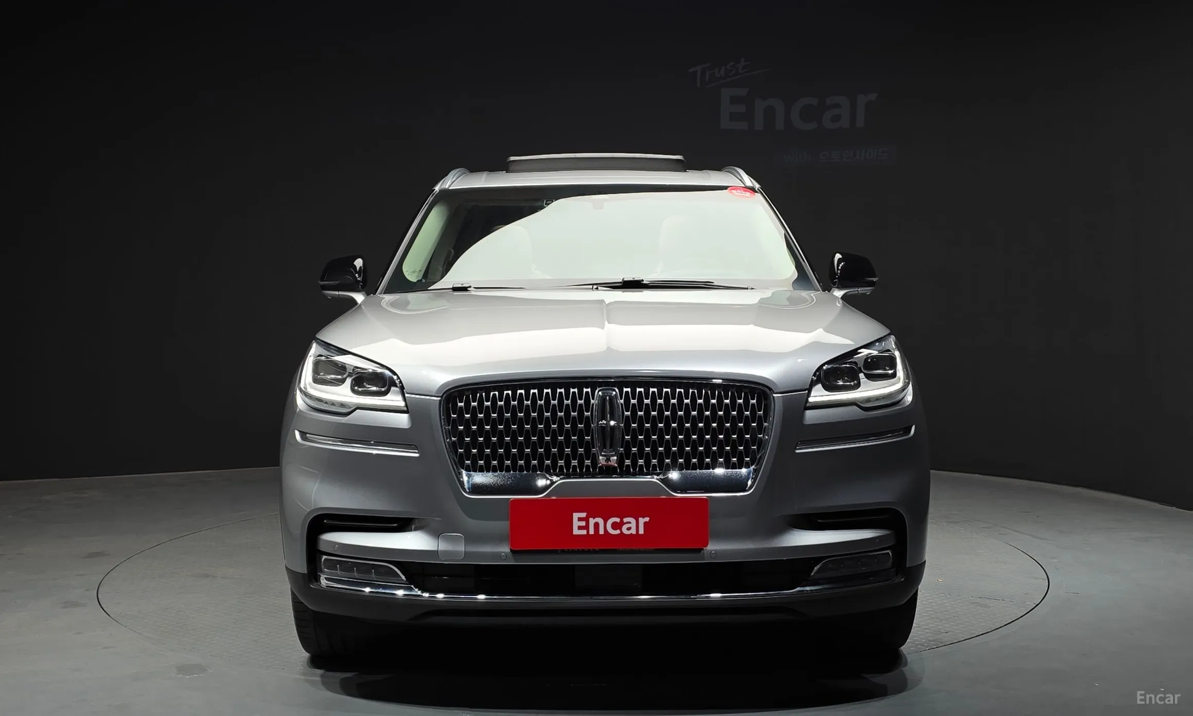 Lincoln Aviator 2nd Generation превью 3