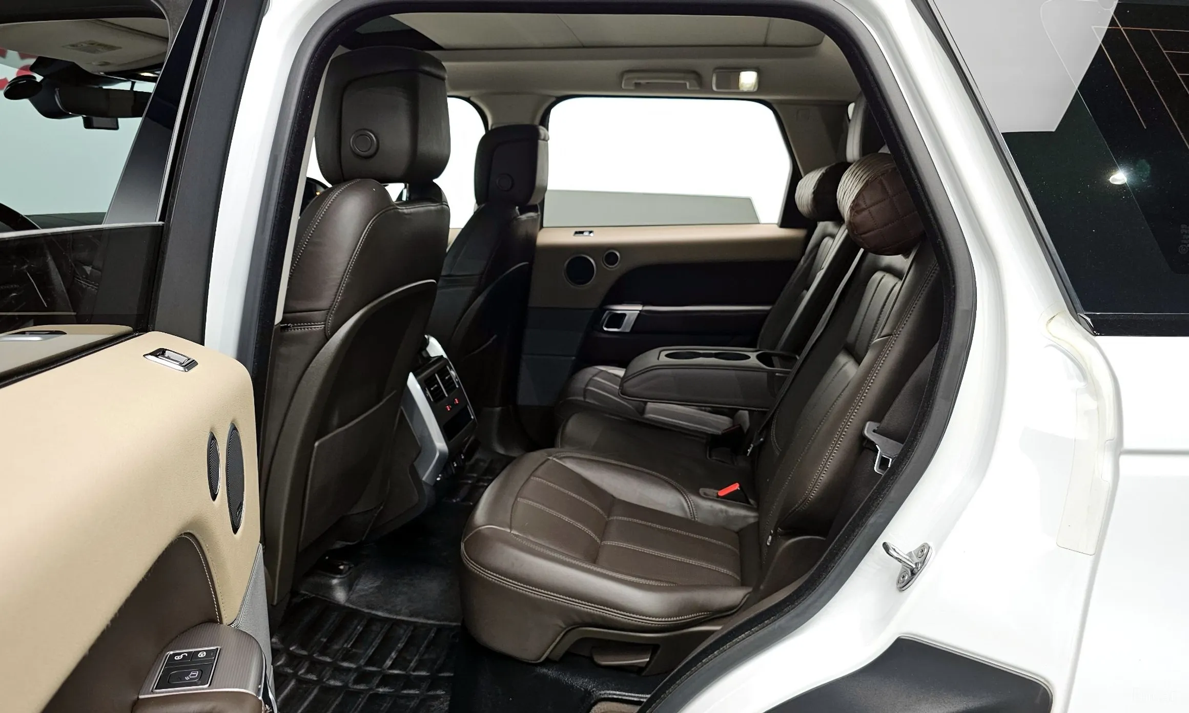 Land Rover Range Rover Sport 2nd Generation превью 11