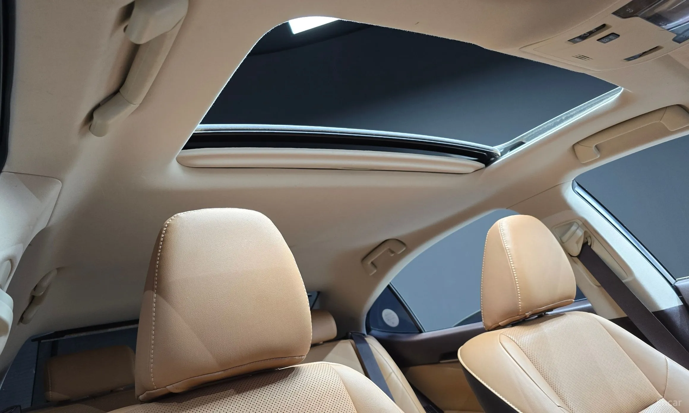 Lexus New ES300h превью 19