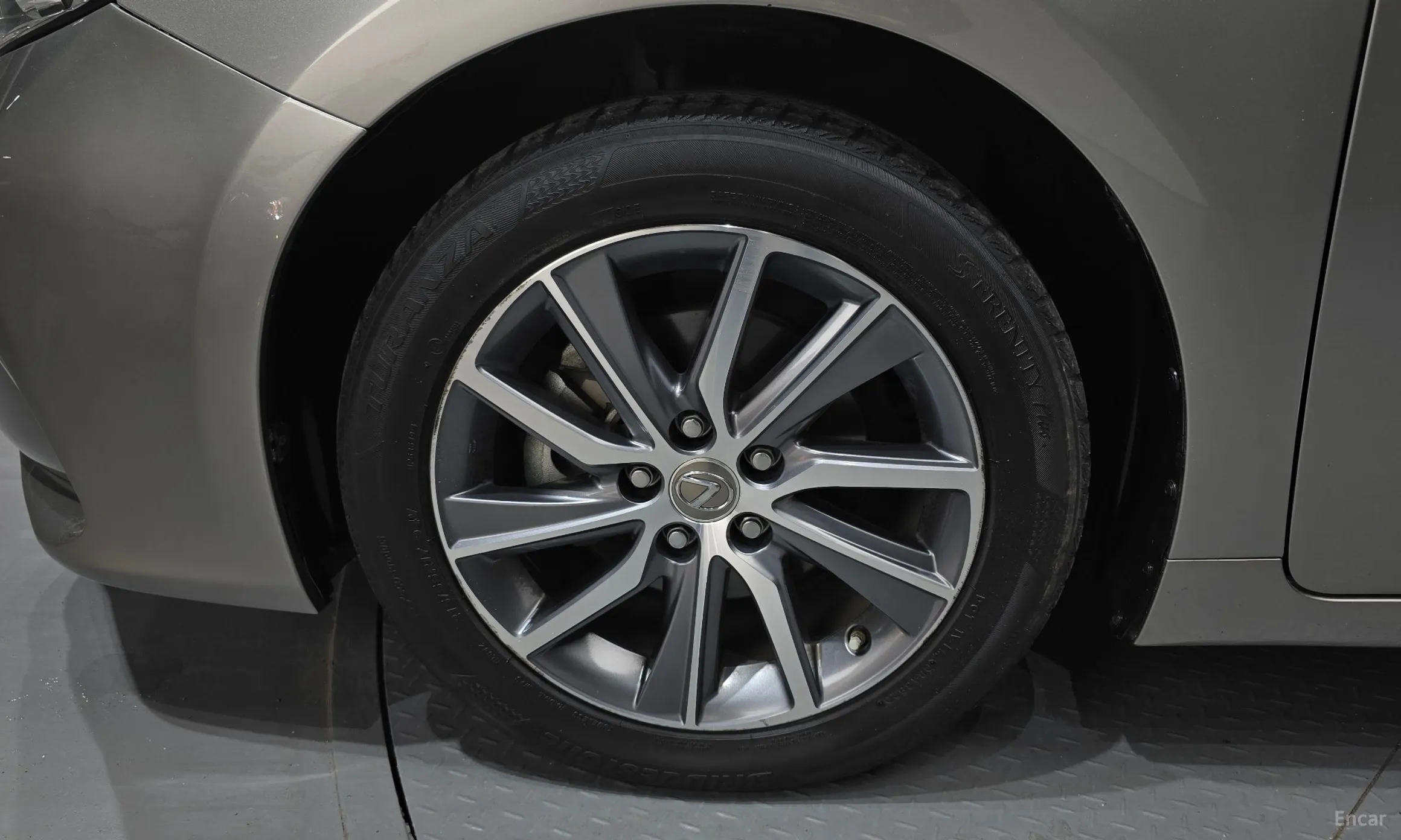 Lexus New ES300h превью 5