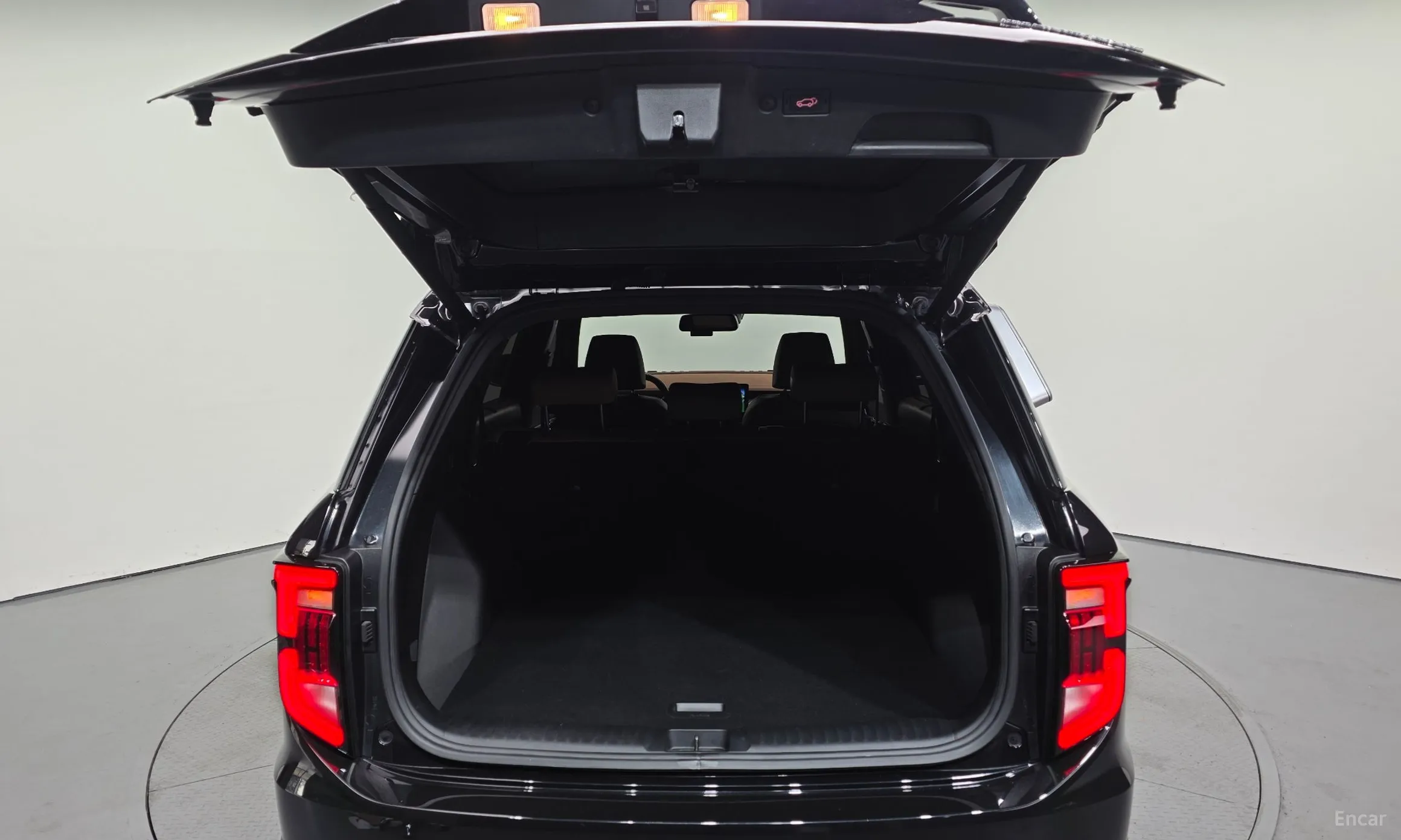 KG Mobility (SsangYong) Torres превью 20