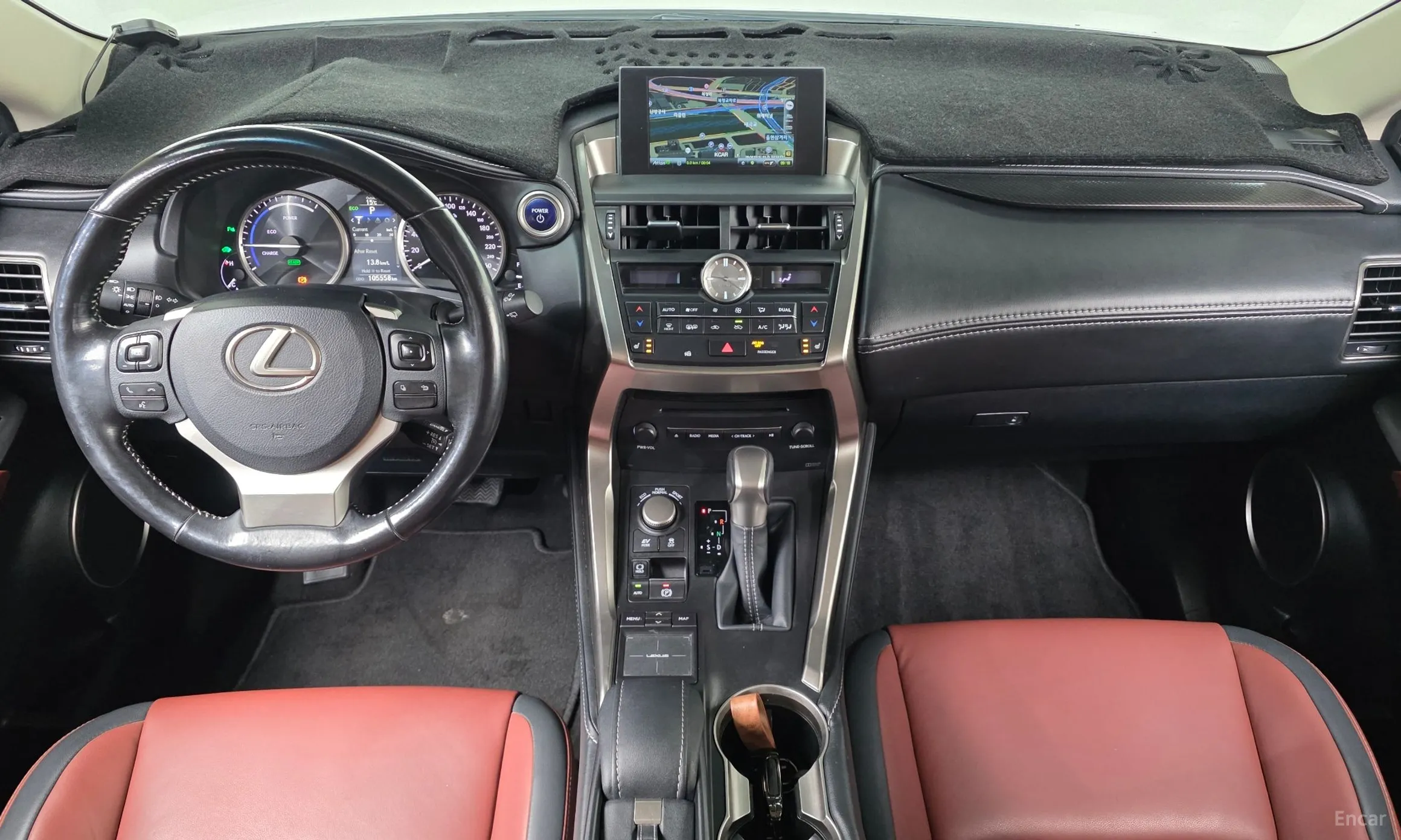 Lexus NX300h превью 7
