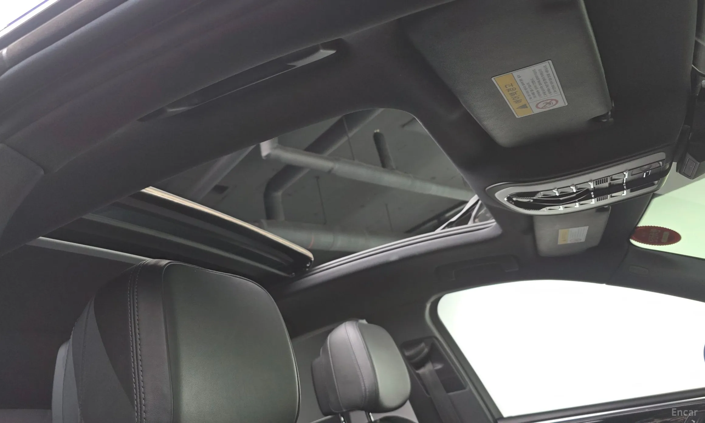 Porsche Macan превью 16