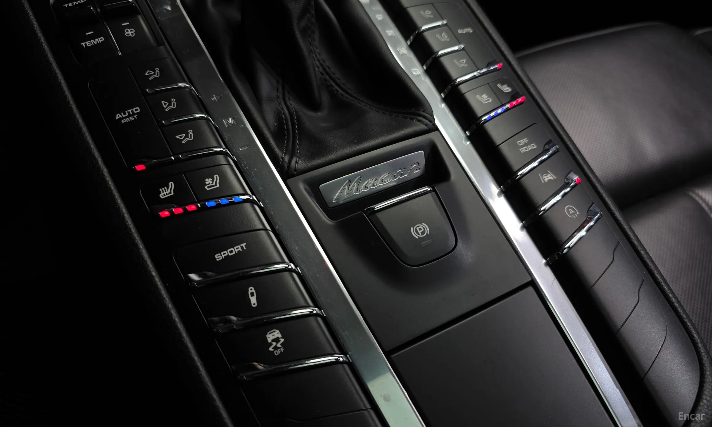 Porsche Macan превью 18