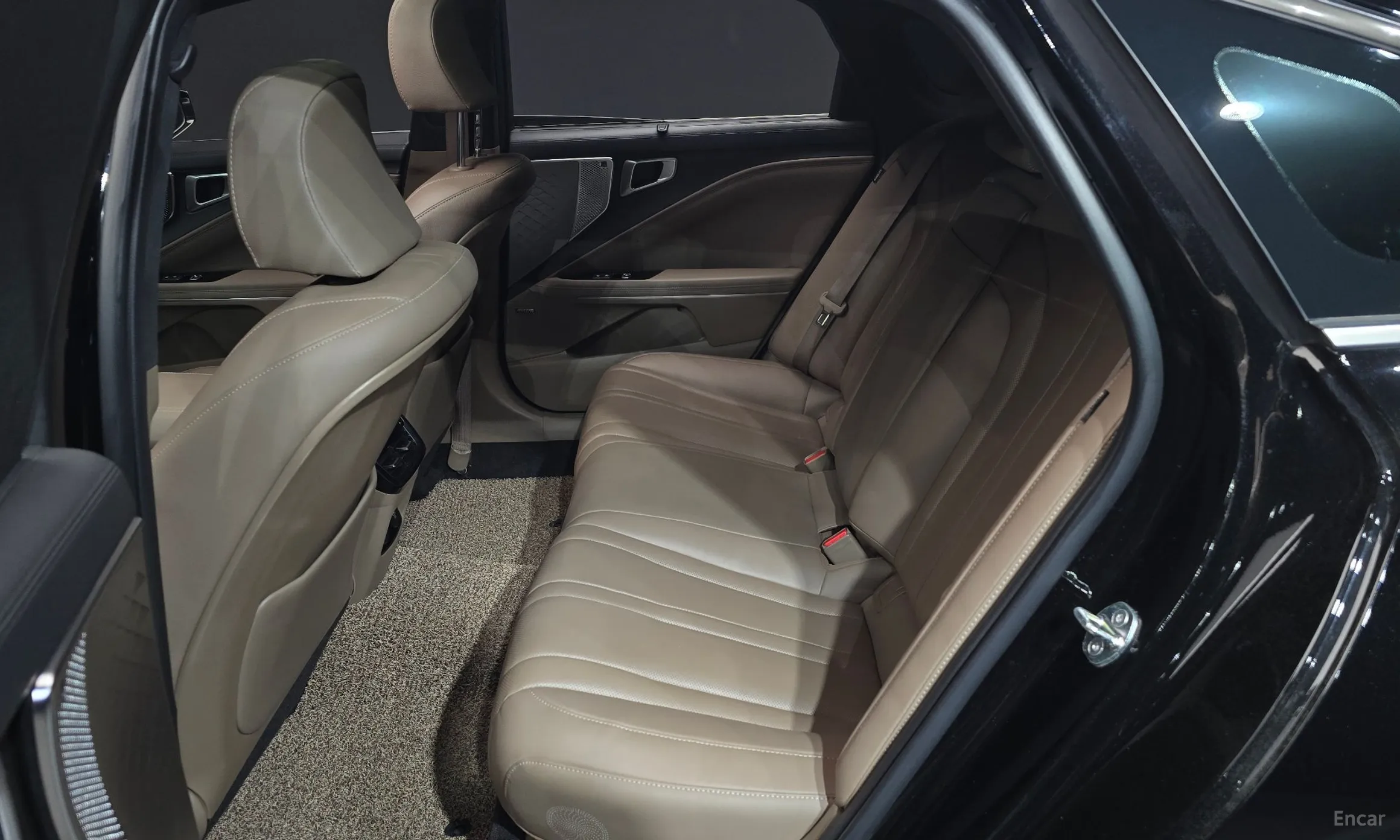 Kia K8 превью 11