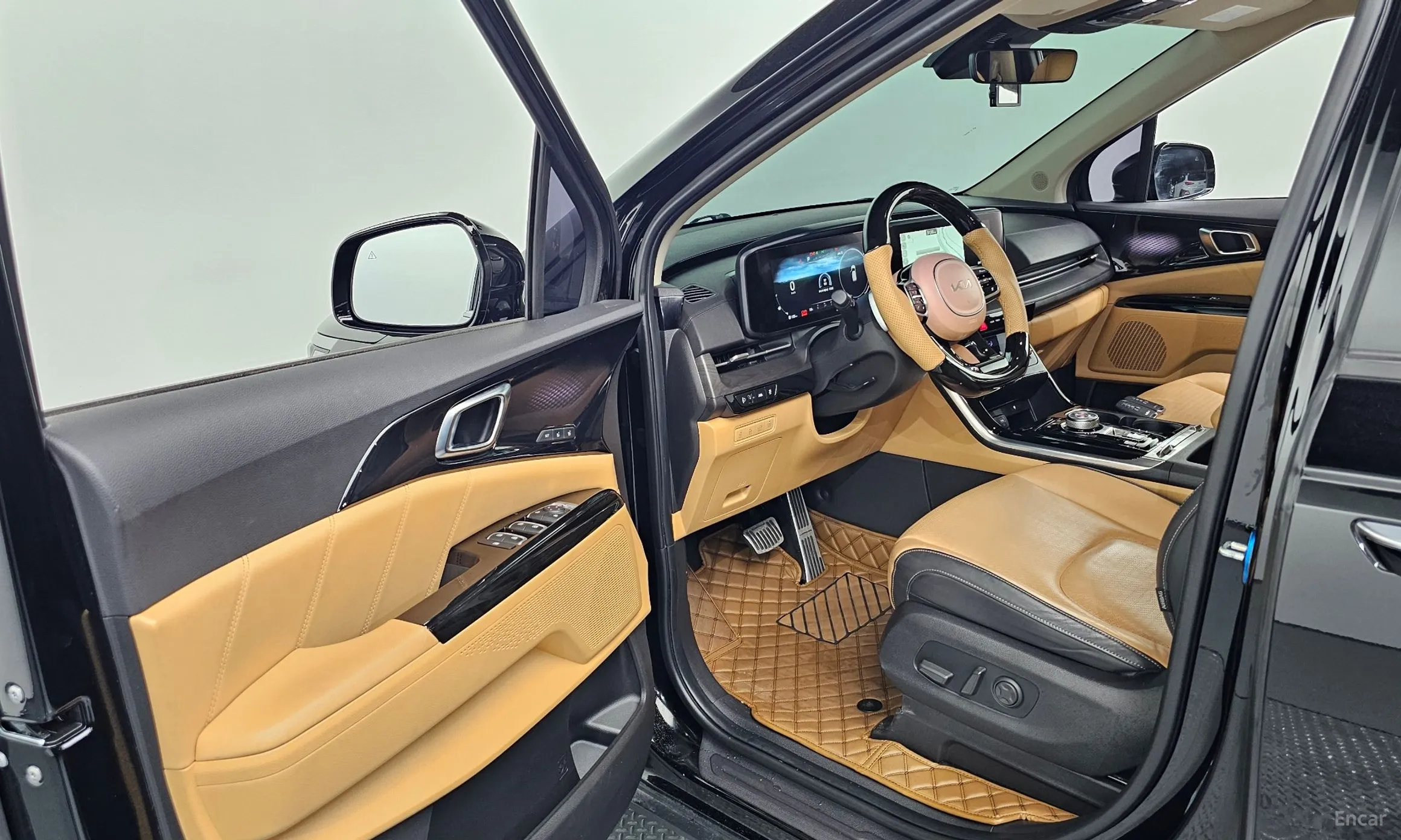 Kia Carnival Gen 4 превью 10