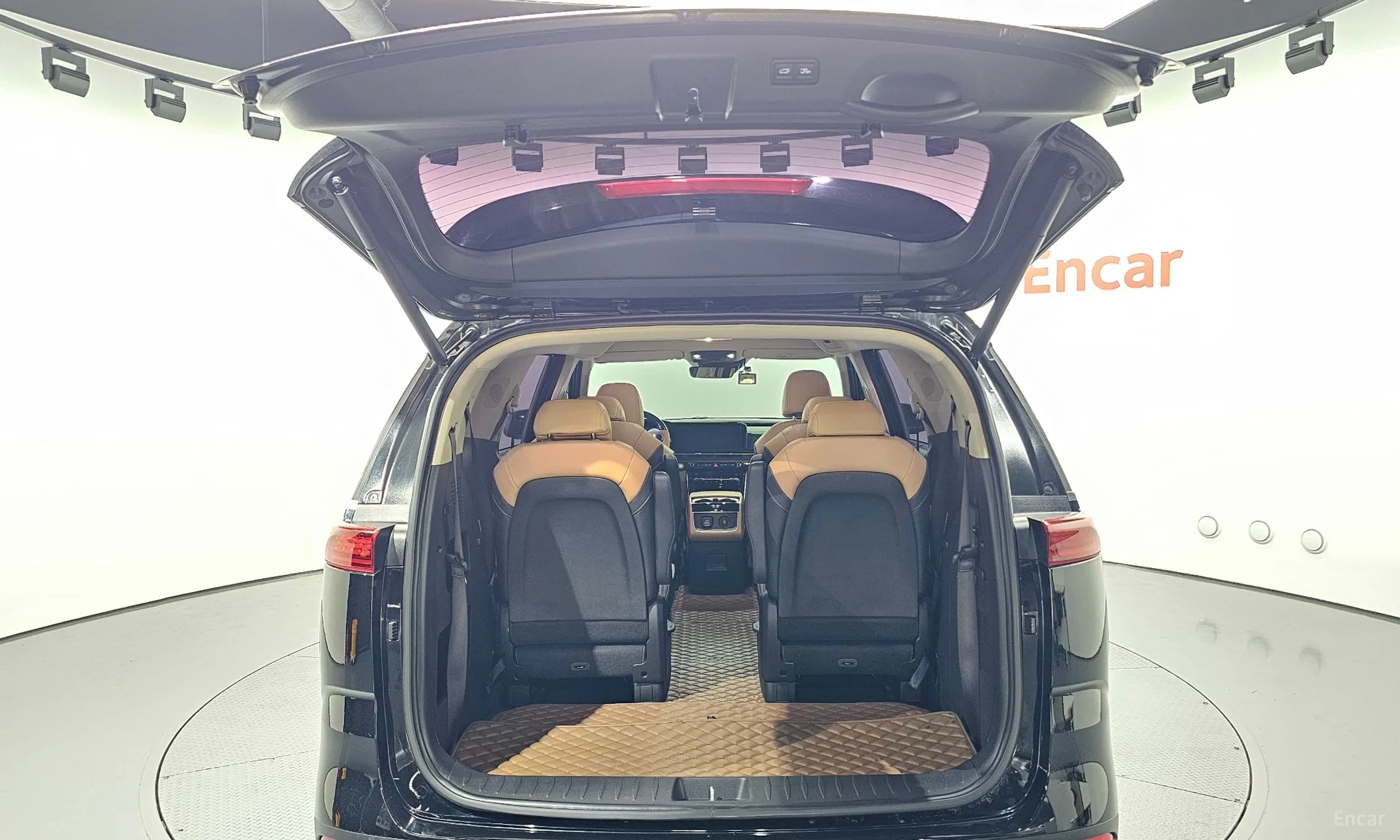 Kia Carnival Gen 4 превью 17