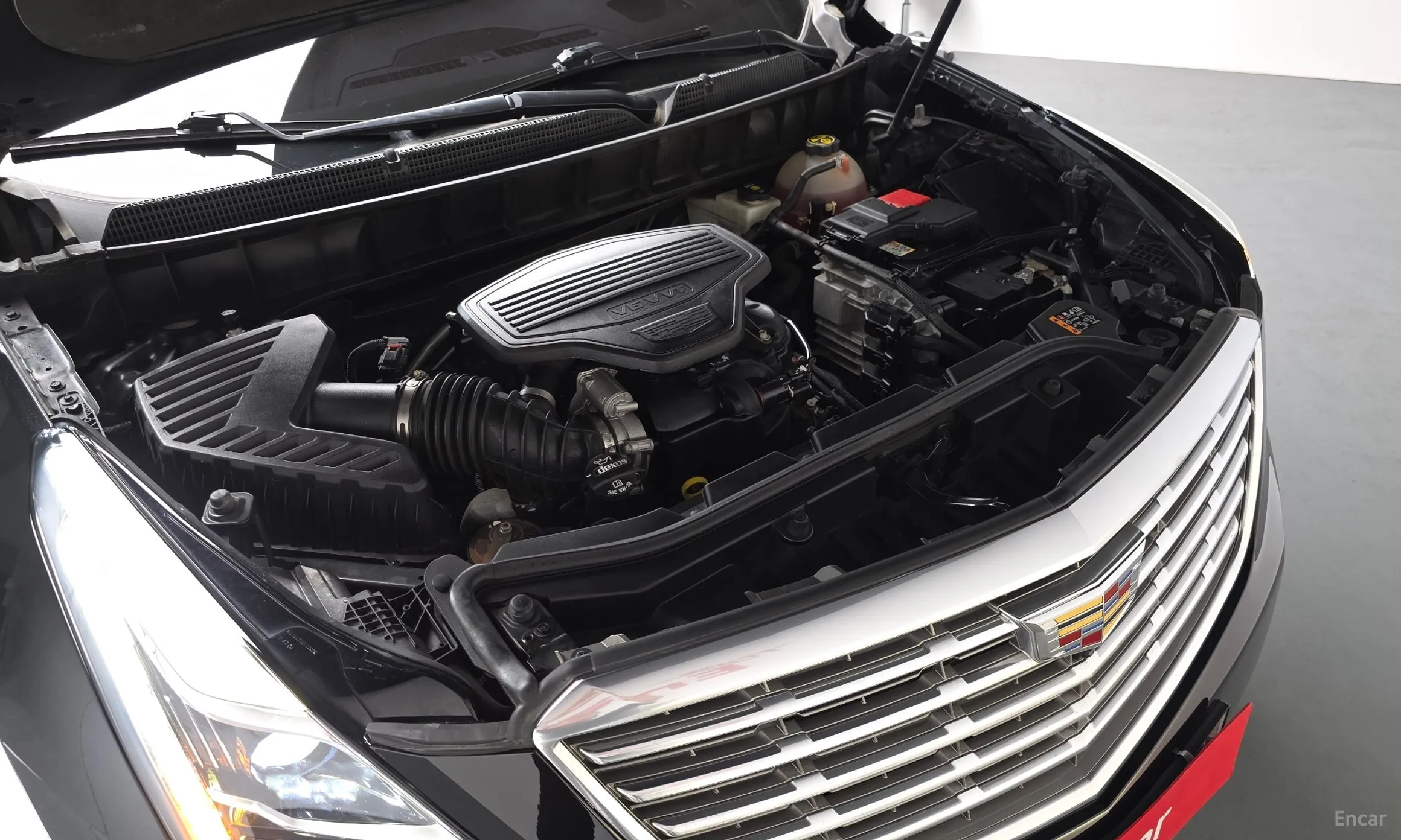 Cadillac XT5 превью 6
