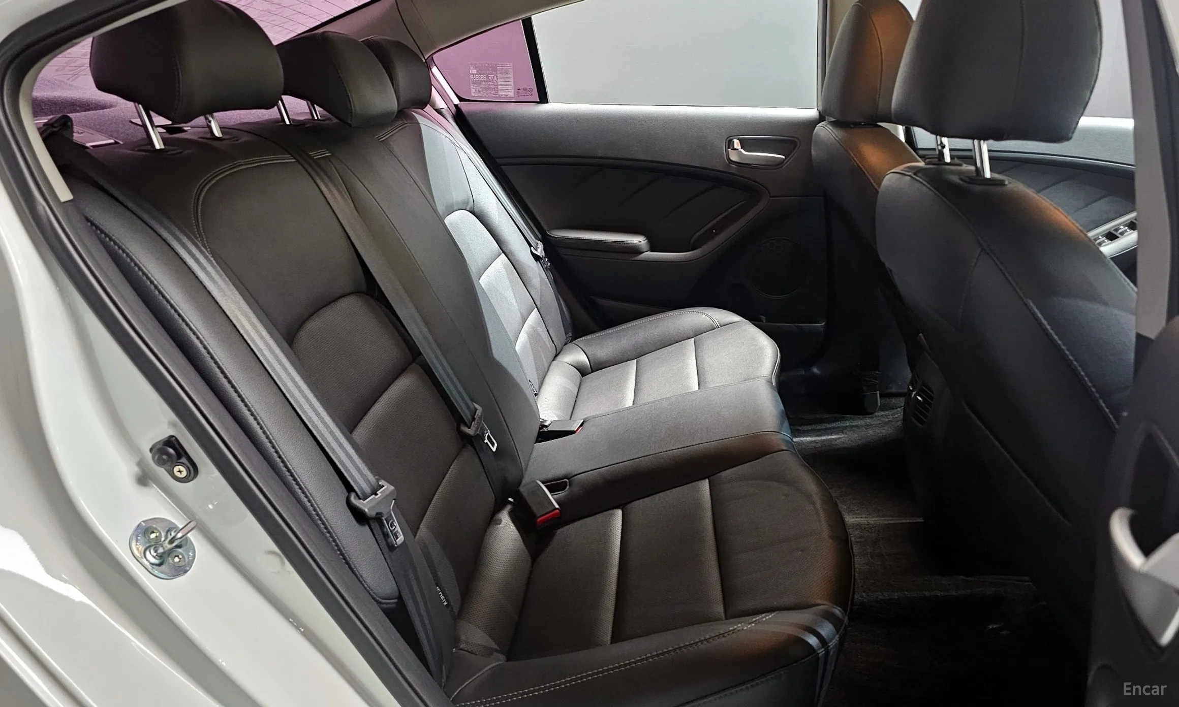 Kia K3 превью 12
