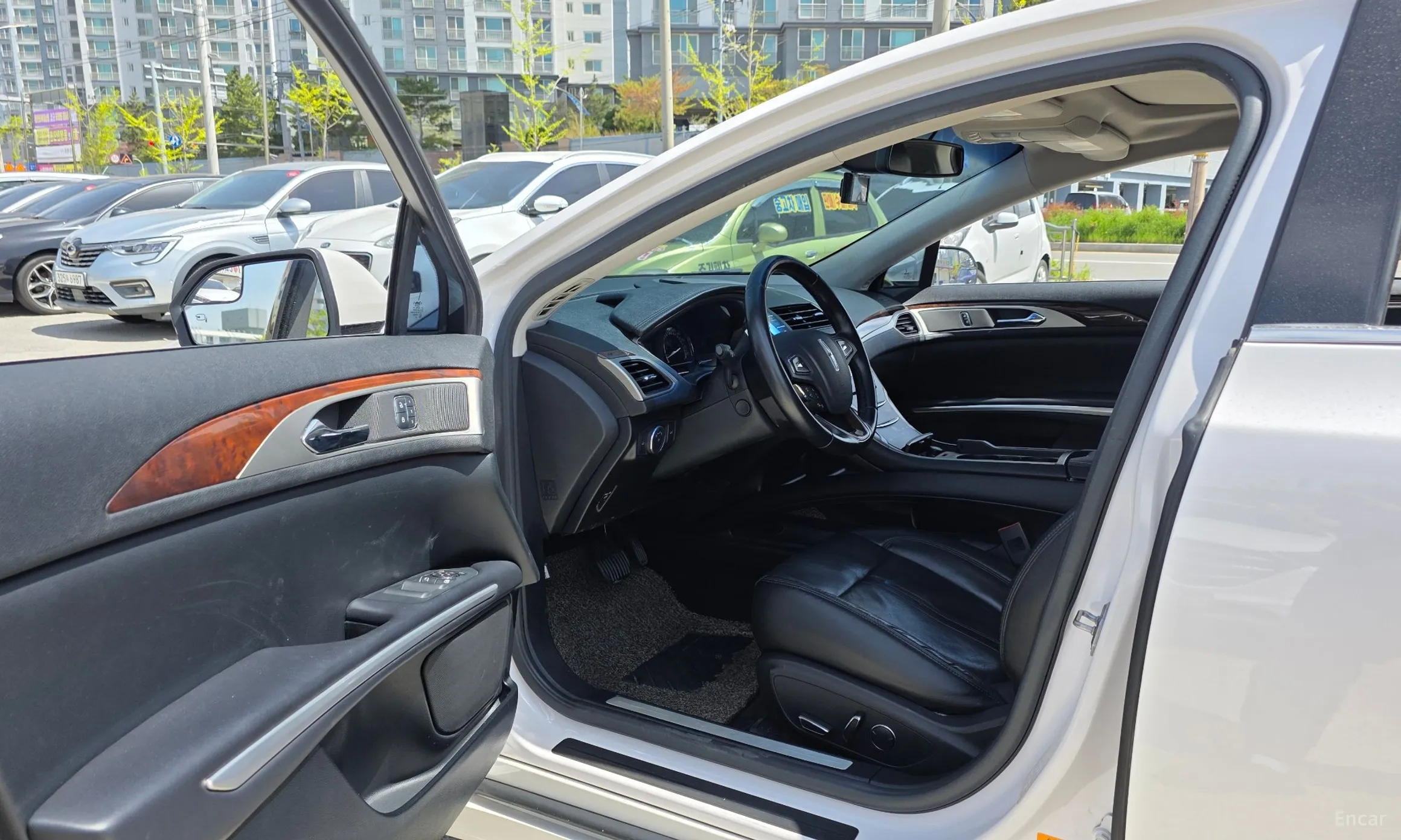 Lincoln New MKZ превью 12