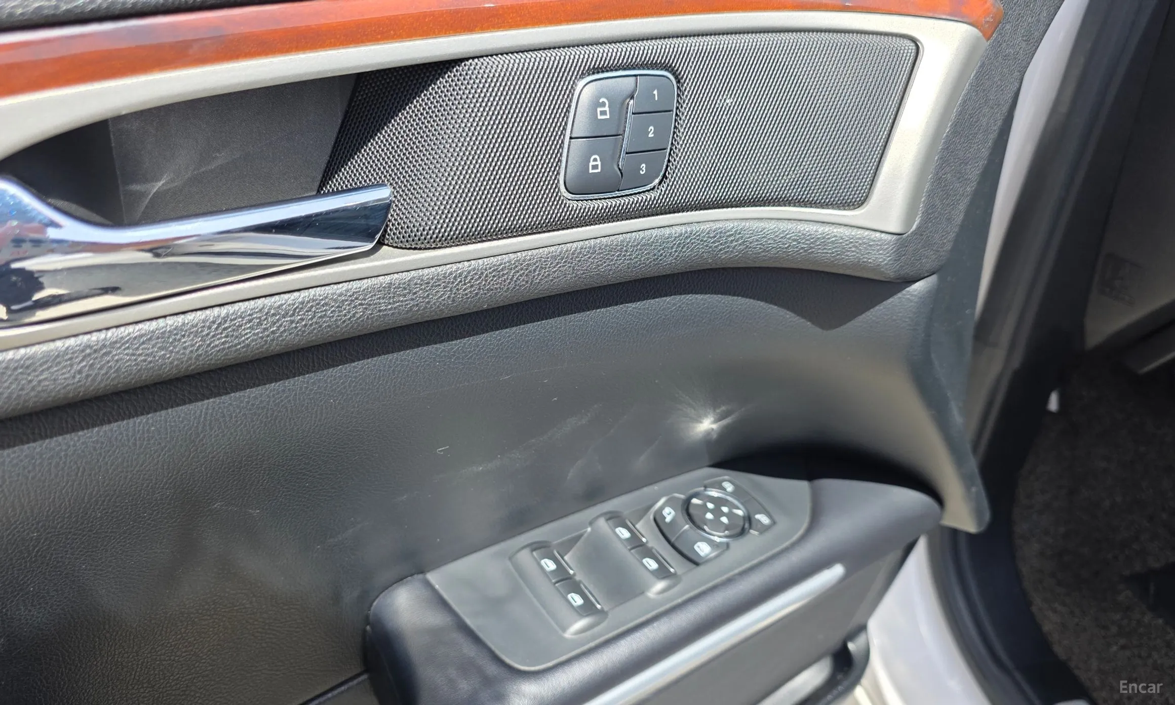 Lincoln New MKZ превью 13