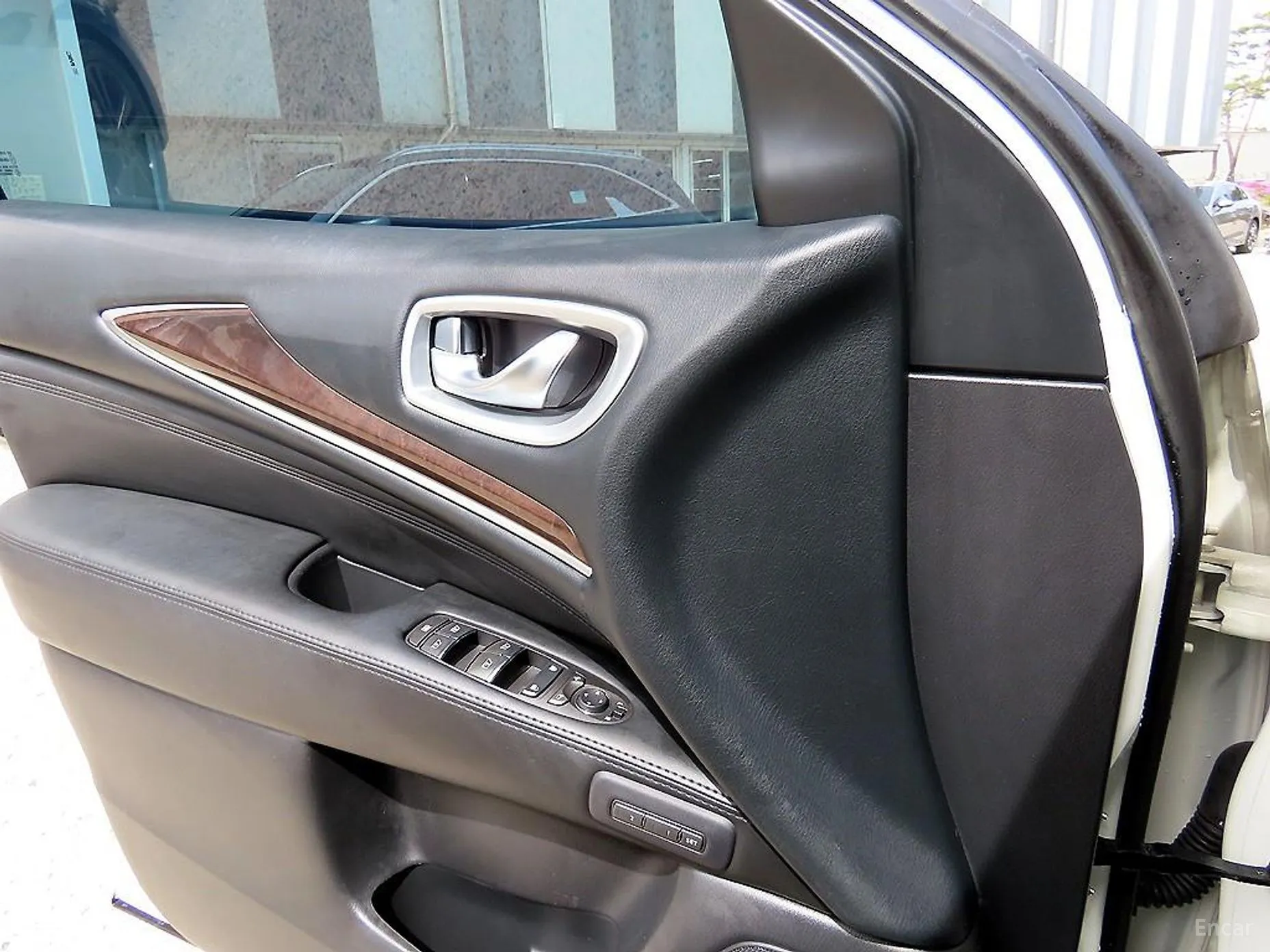 Infiniti QX60 превью 11