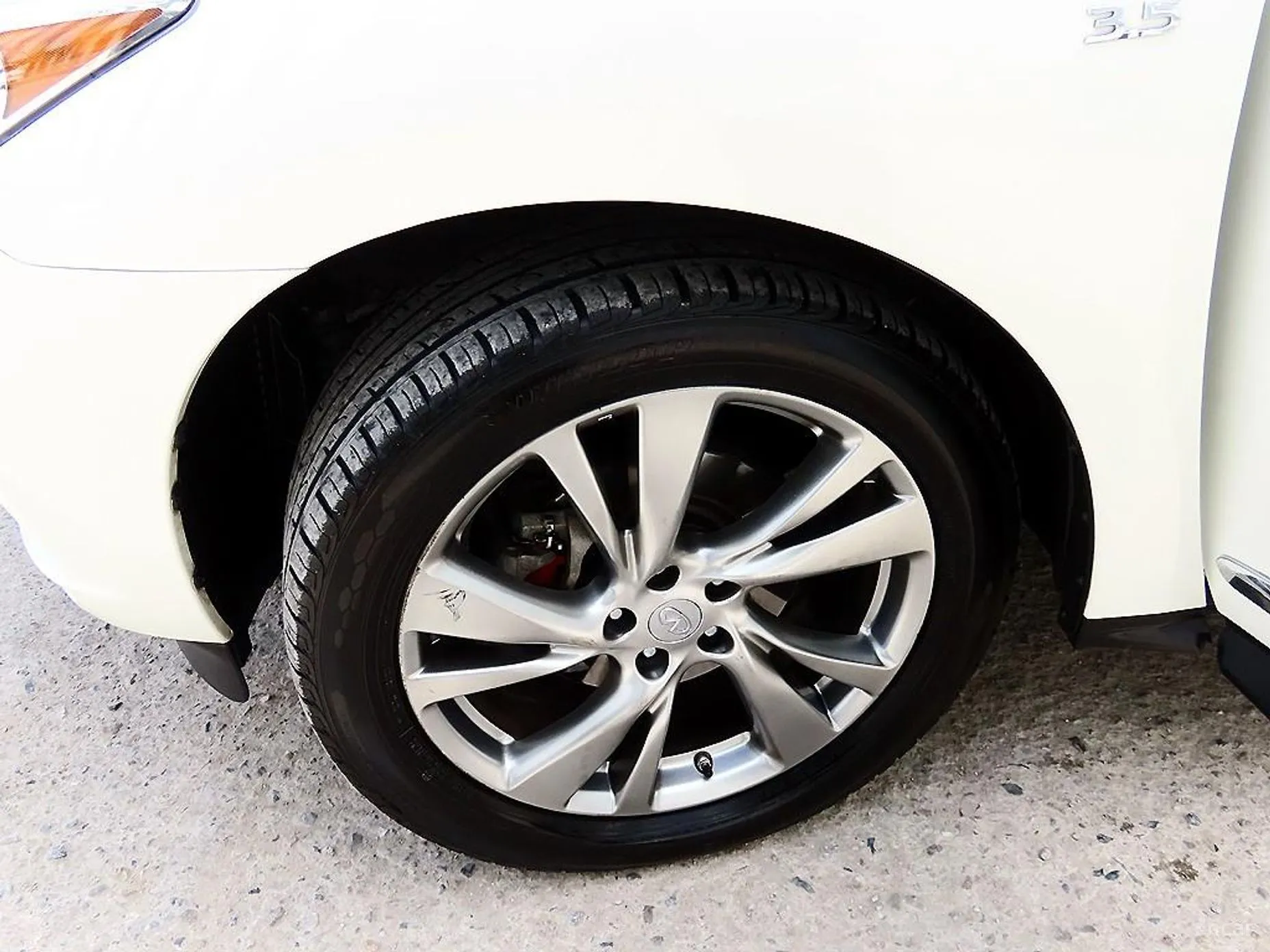 Infiniti QX60 превью 20