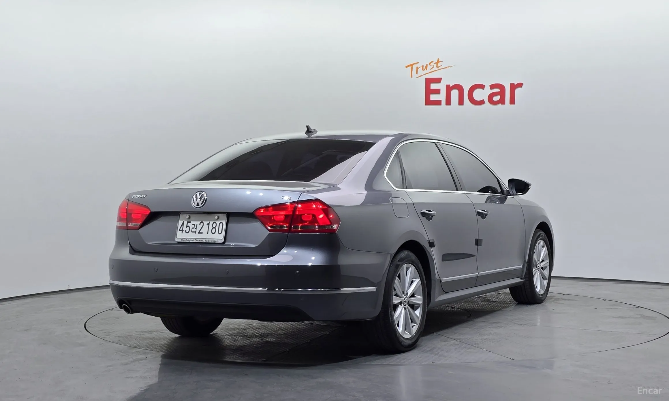 Volkswagen The New Passat превью 2