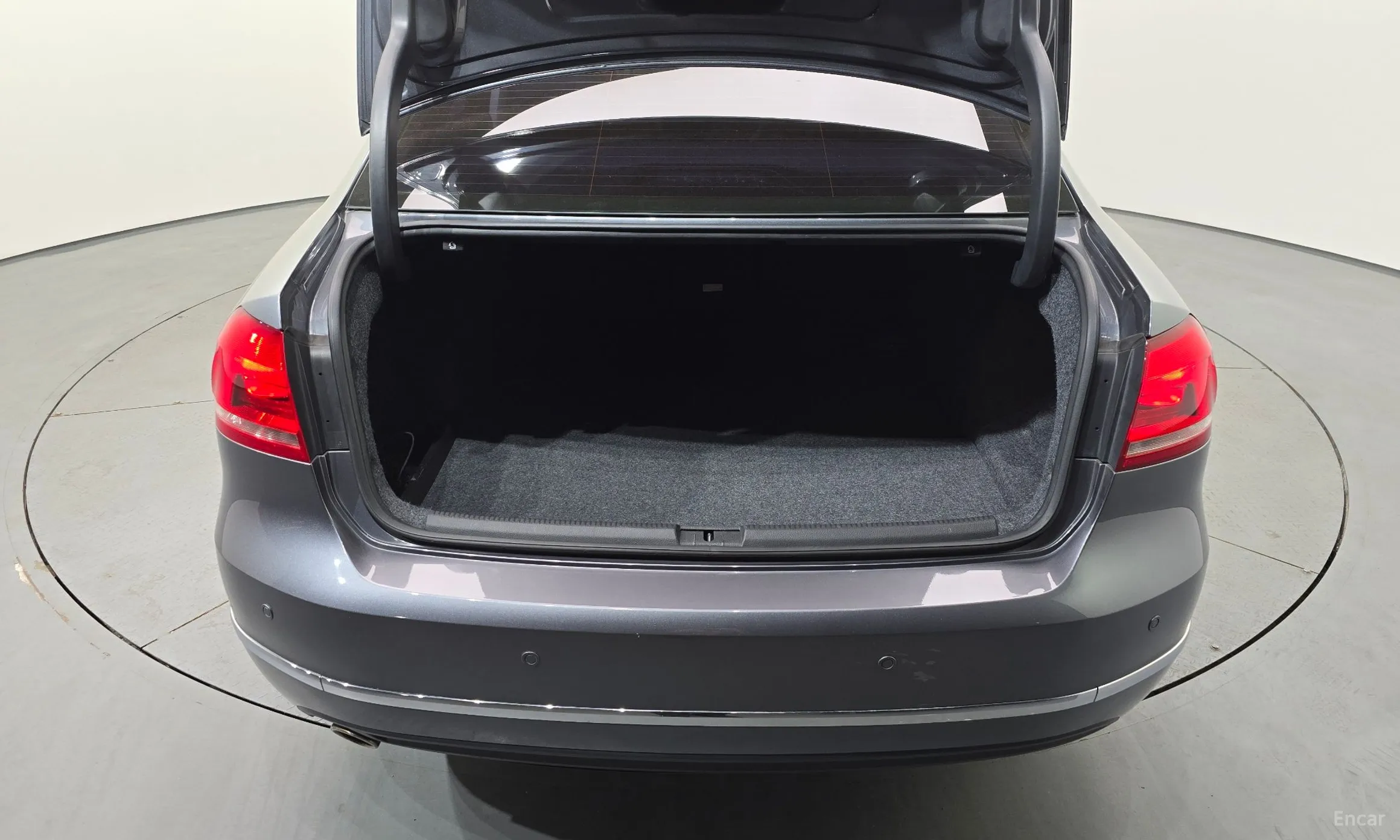 Volkswagen The New Passat превью 20